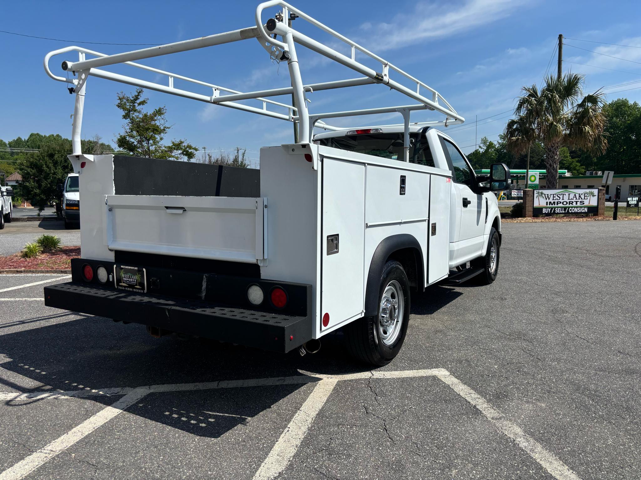 Ford Super Duty F-250 SRW XLT 2WD Reg Cab 8' Box 2019