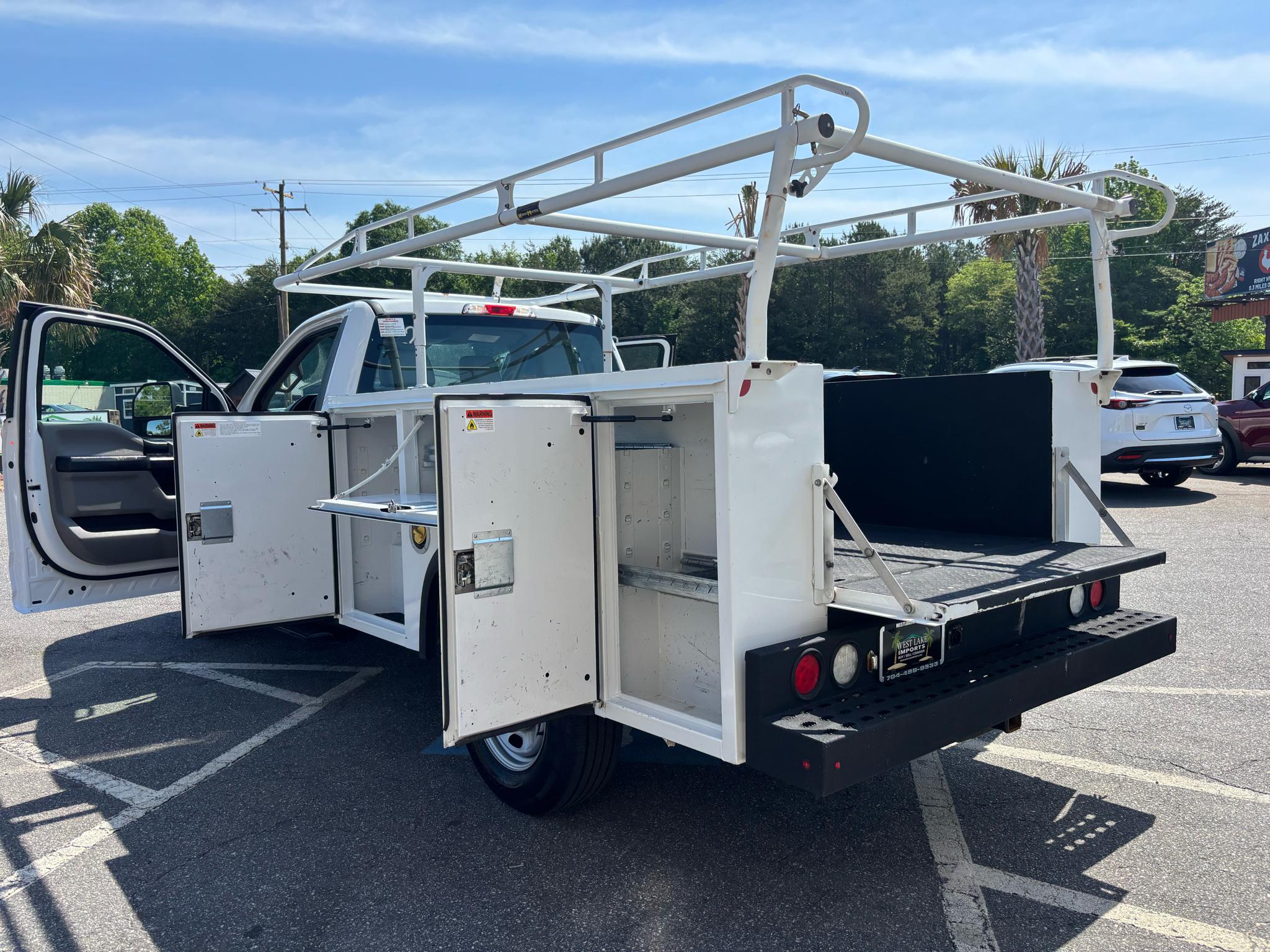 Ford Super Duty F-250 SRW XLT 2WD Reg Cab 8' Box 2019