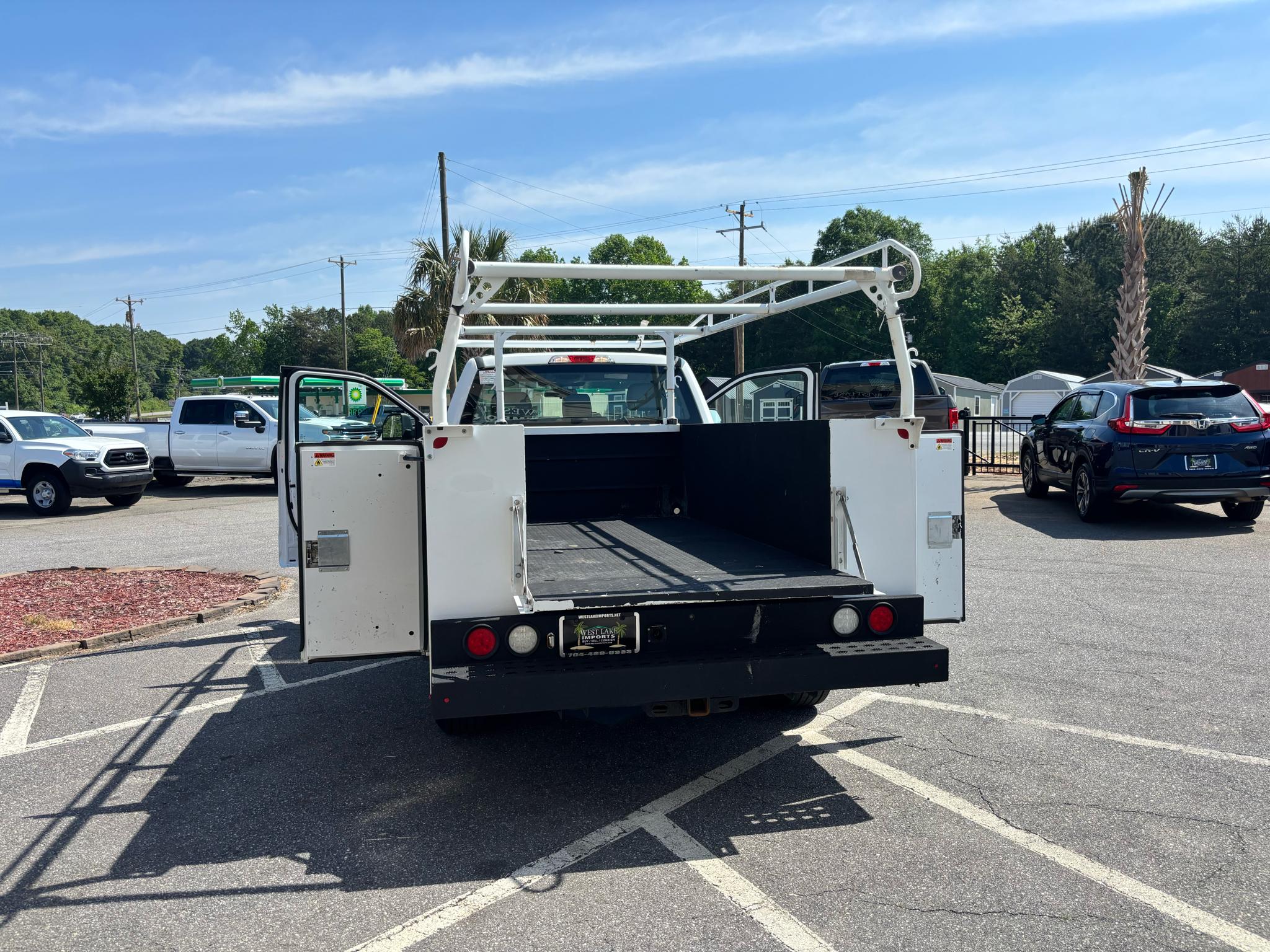 Ford Super Duty F-250 SRW XLT 2WD Reg Cab 8' Box 2019