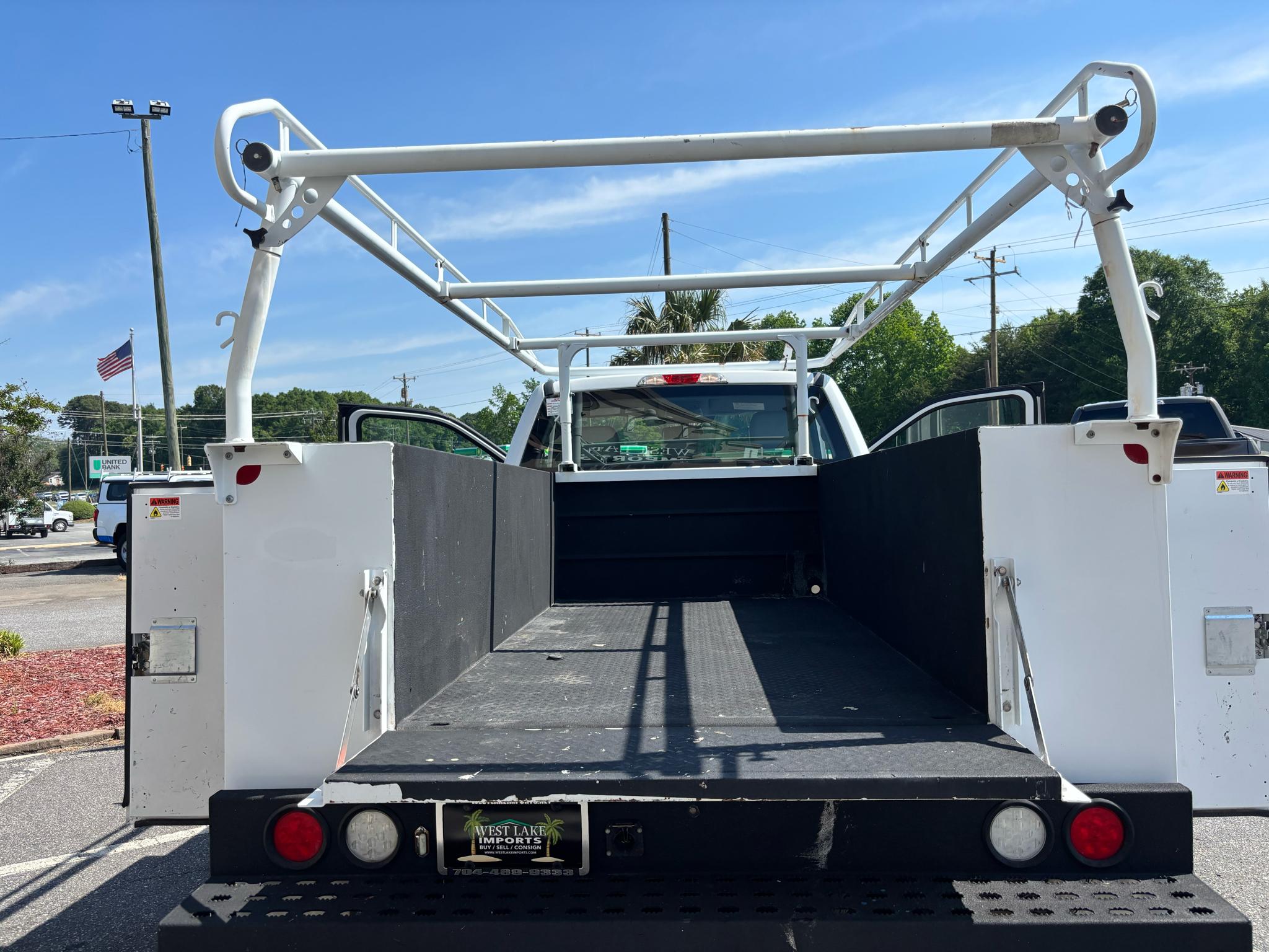 Ford Super Duty F-250 SRW XLT 2WD Reg Cab 8' Box 2019