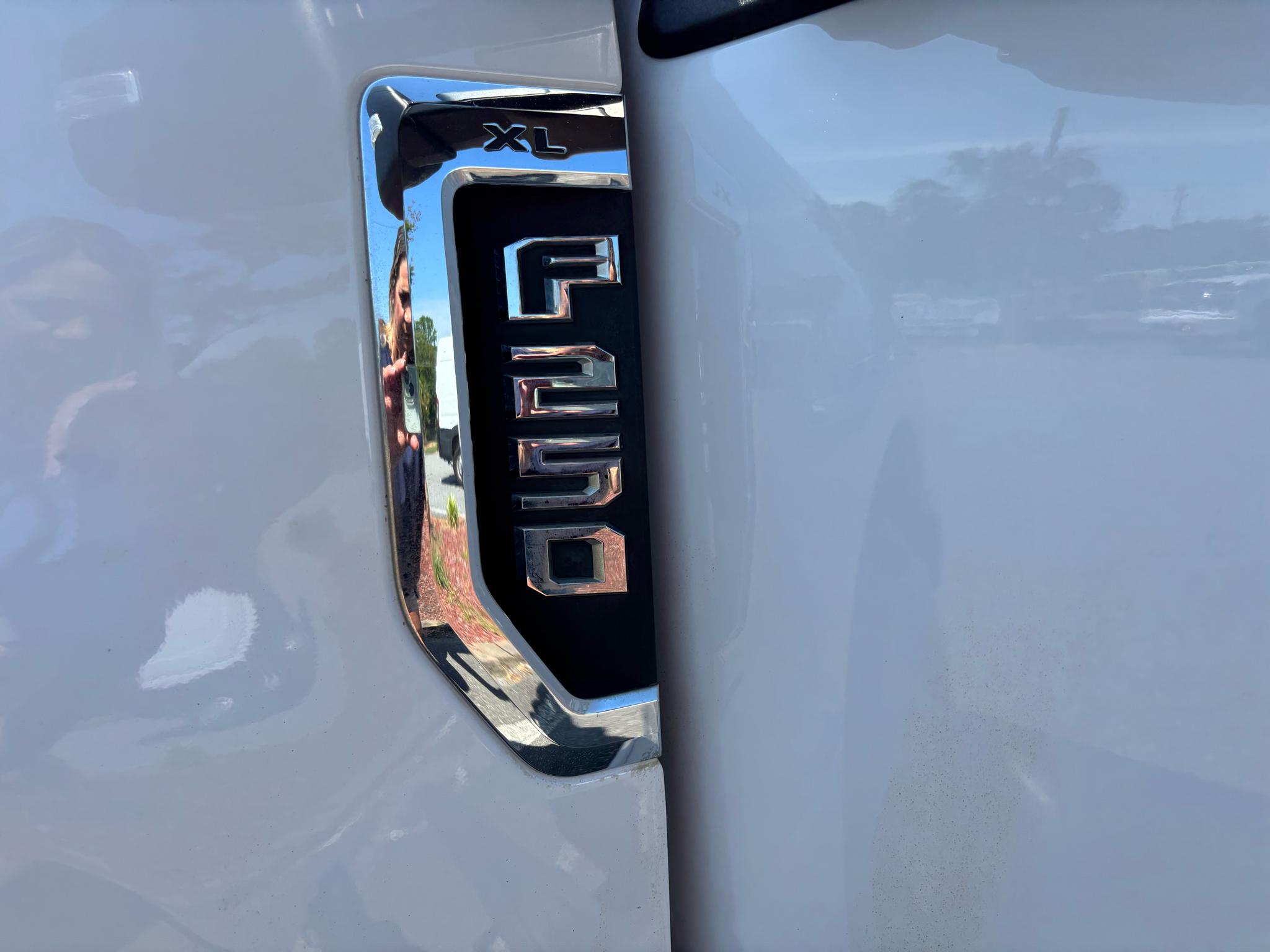 Ford Super Duty F-250 SRW XLT 2WD Reg Cab 8' Box 2019