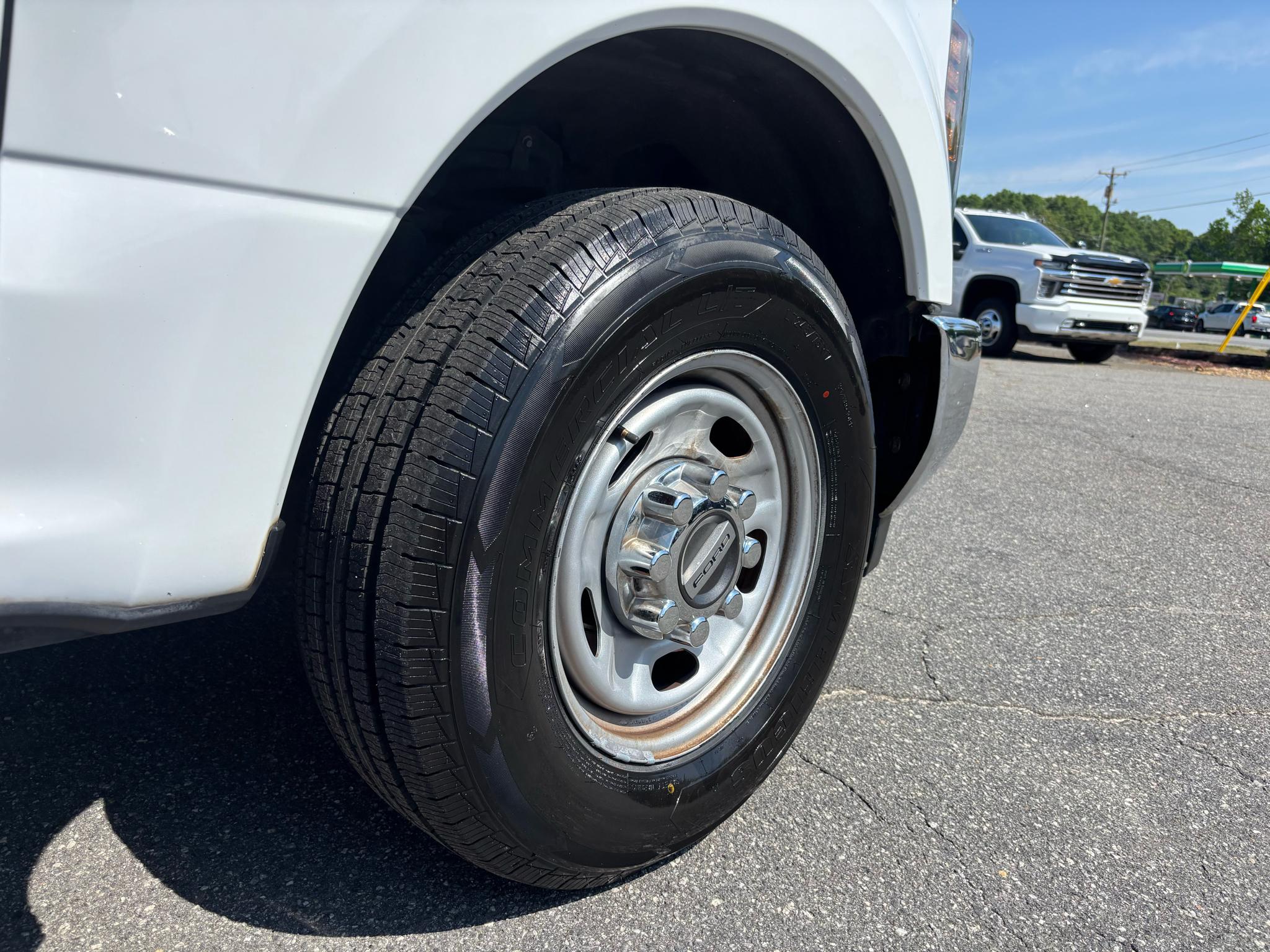 Ford Super Duty F-250 SRW XLT 2WD Reg Cab 8' Box 2019