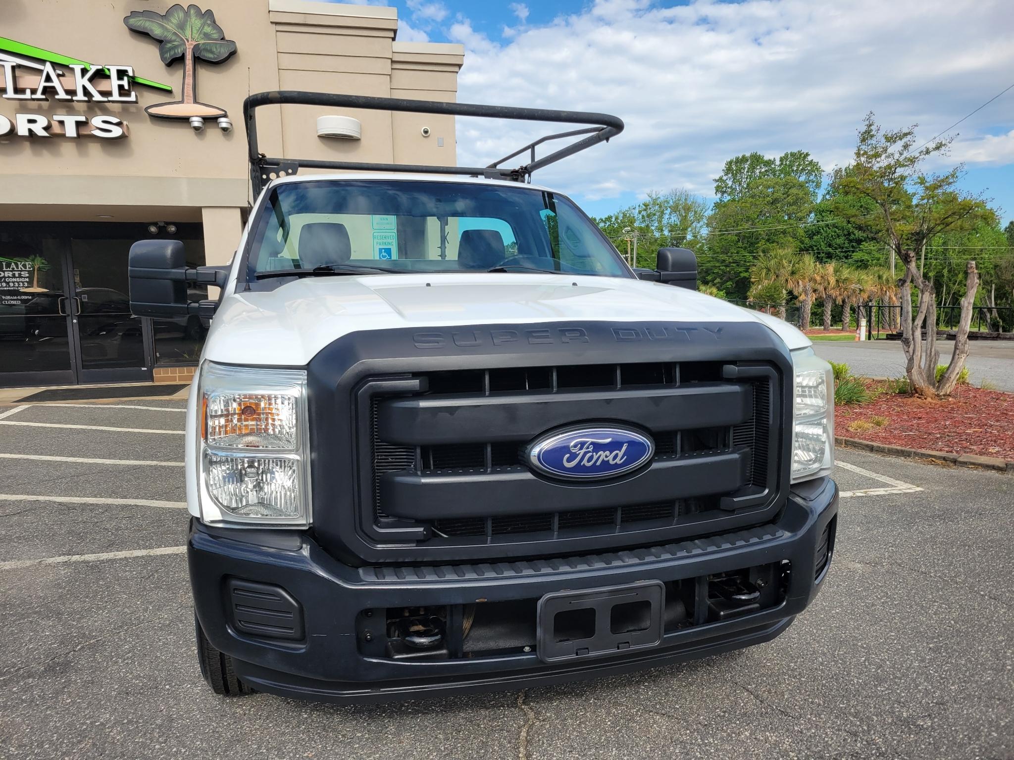 Ford Super Duty F-250 SRW 2WD Reg Cab 137" XLT 2014