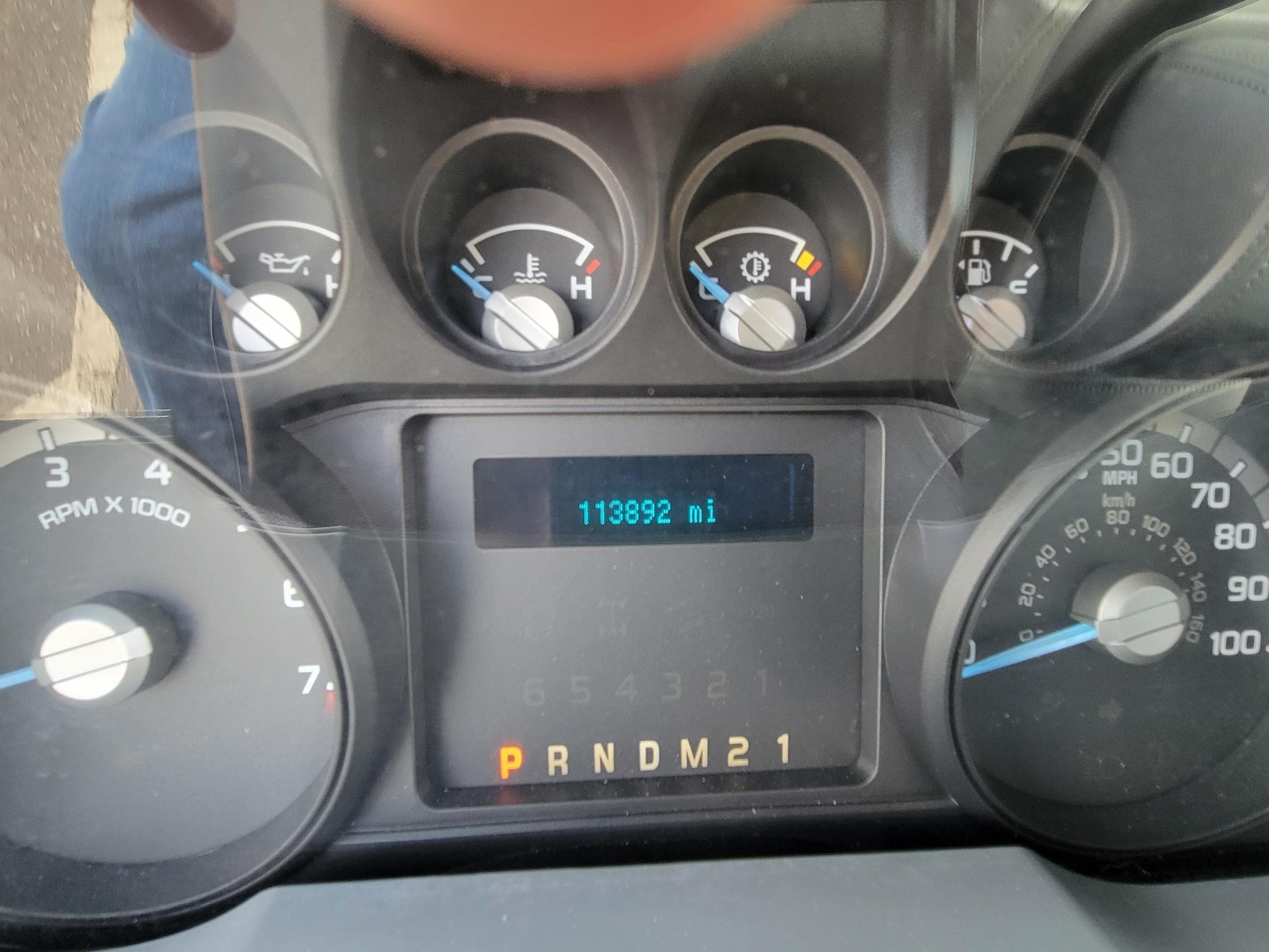 Ford Super Duty F-250 SRW 2WD Reg Cab 137" XLT 2014