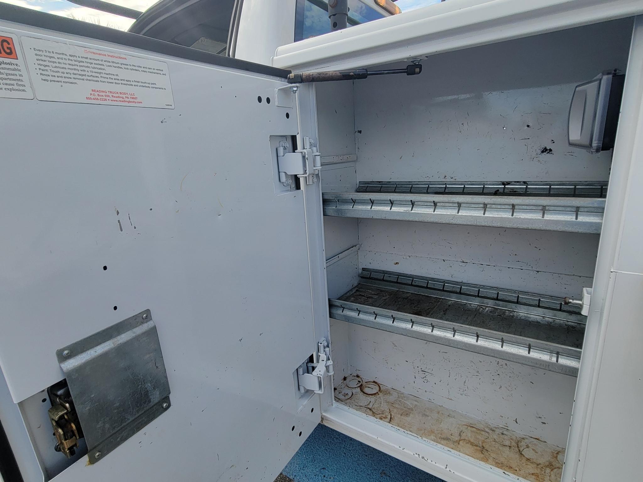 Ford Super Duty F-250 SRW 2WD Reg Cab 137" XLT 2014