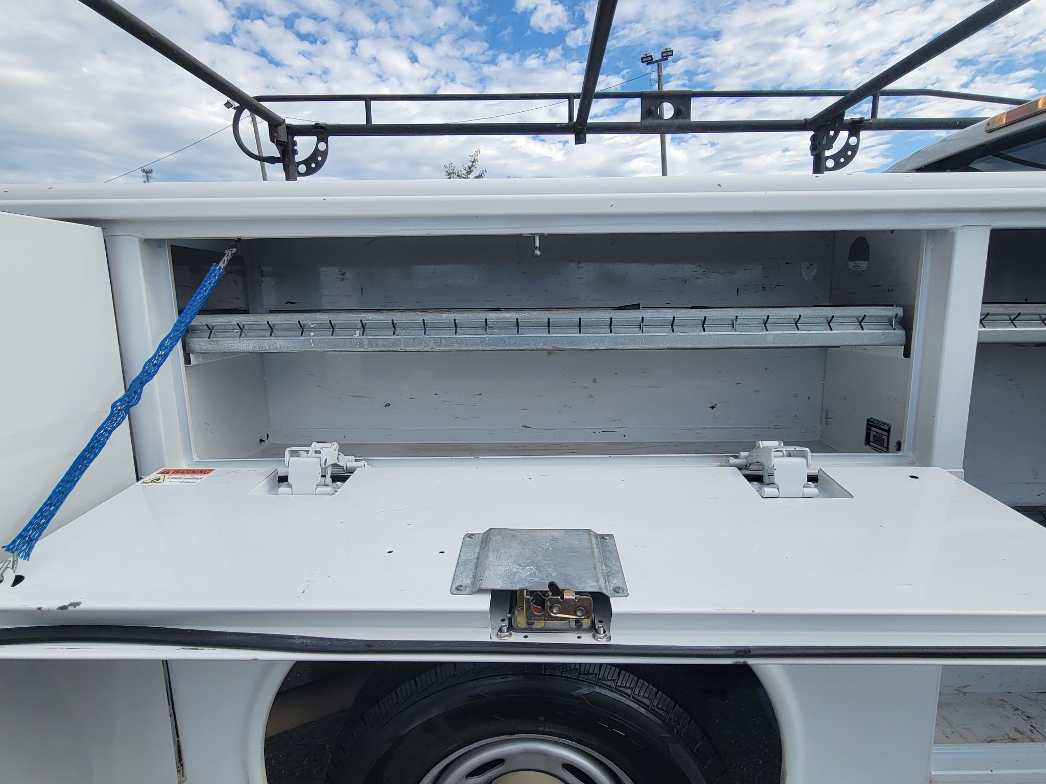 Ford Super Duty F-250 SRW 2WD Reg Cab 137" XLT 2014