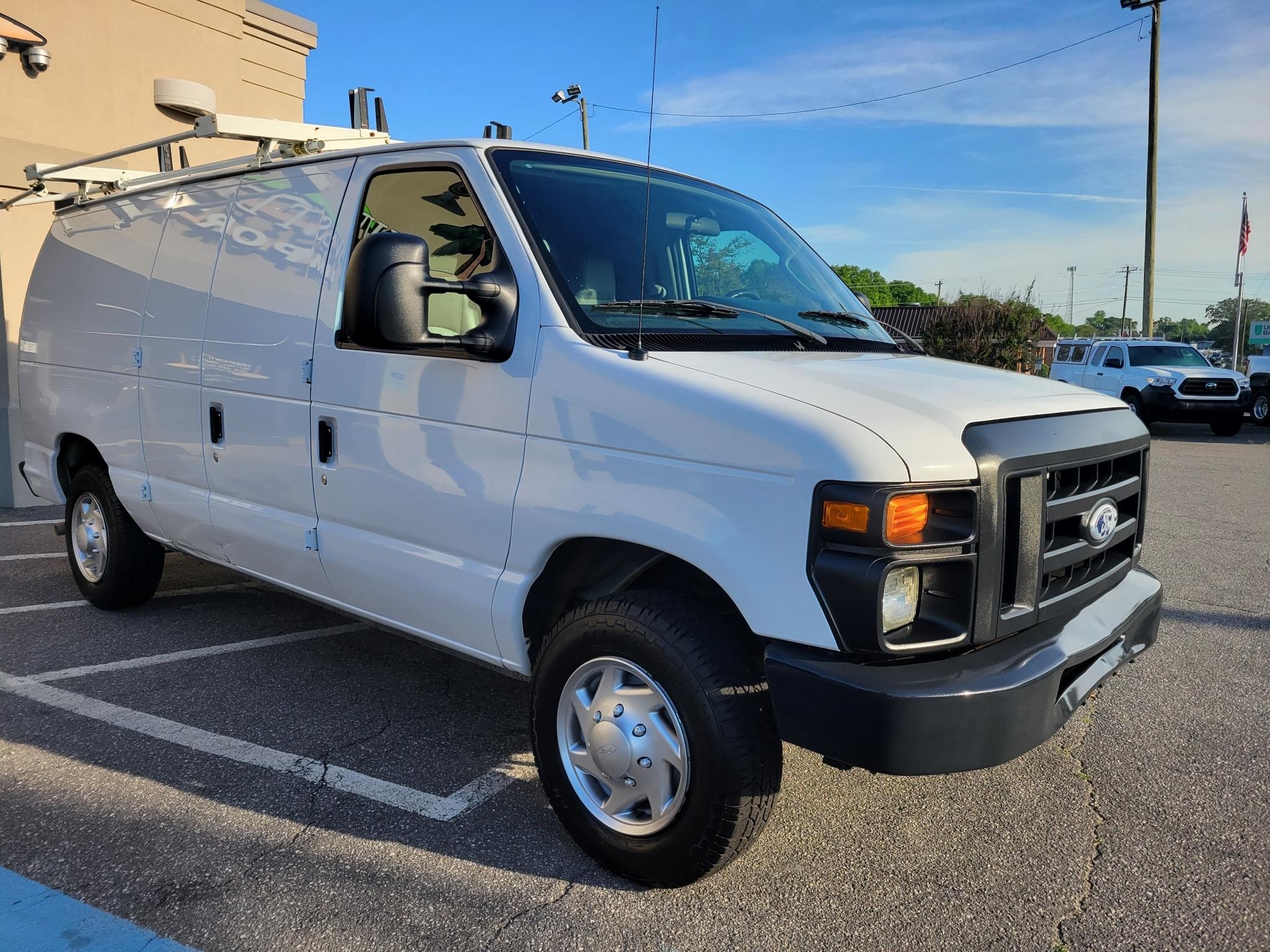 Ford Econoline Cargo Van E-150 Recreational 2014