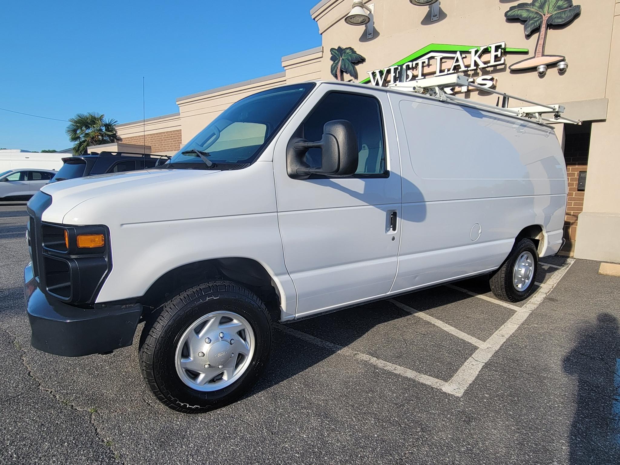 Ford Econoline Cargo Van E-150 Recreational 2014