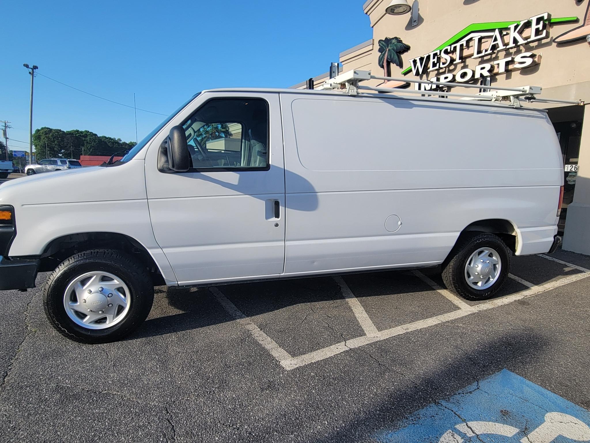 Ford Econoline Cargo Van E-150 Recreational 2014