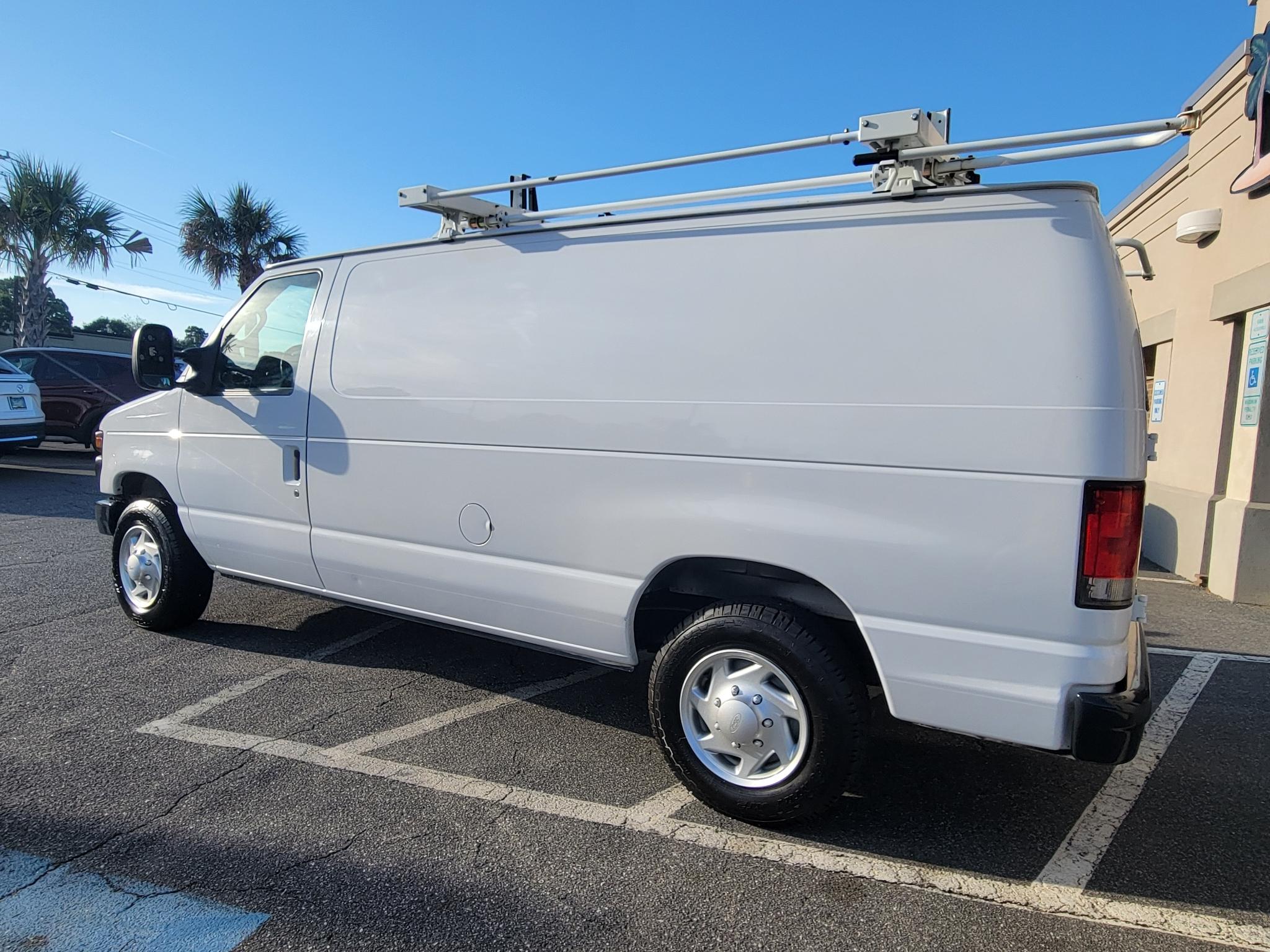 Ford Econoline Cargo Van E-150 Recreational 2014