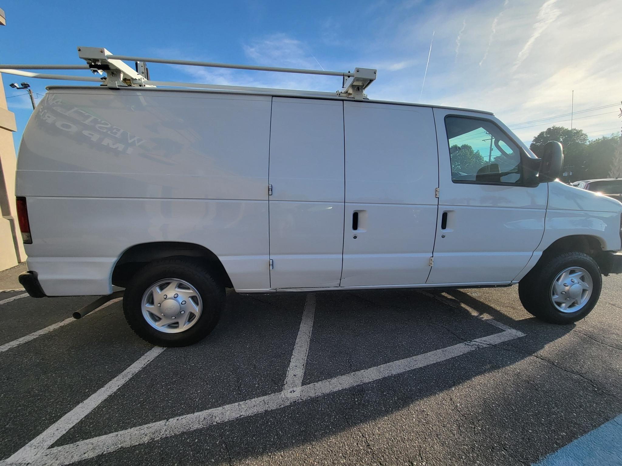 Ford Econoline Cargo Van E-150 Recreational 2014