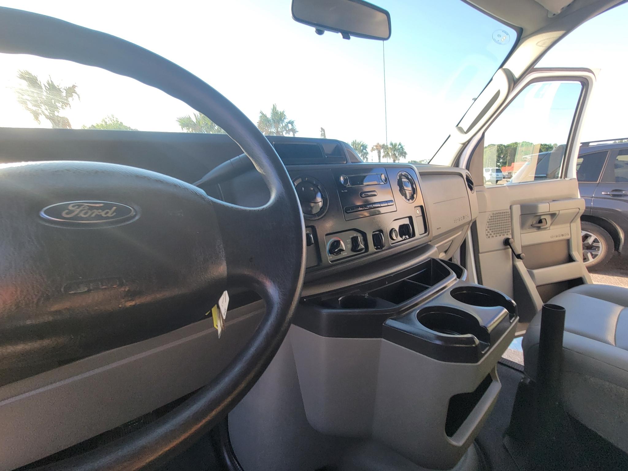 Ford Econoline Cargo Van E-150 Recreational 2014