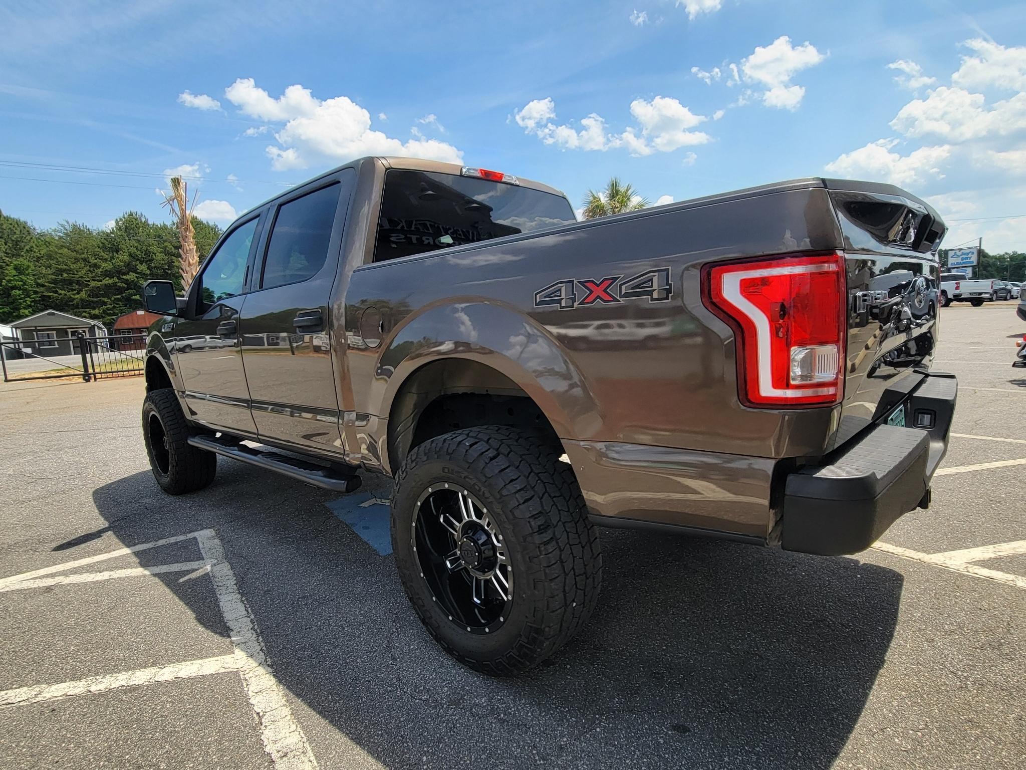 Ford F-150 4WD SuperCrew 145" XL 2016