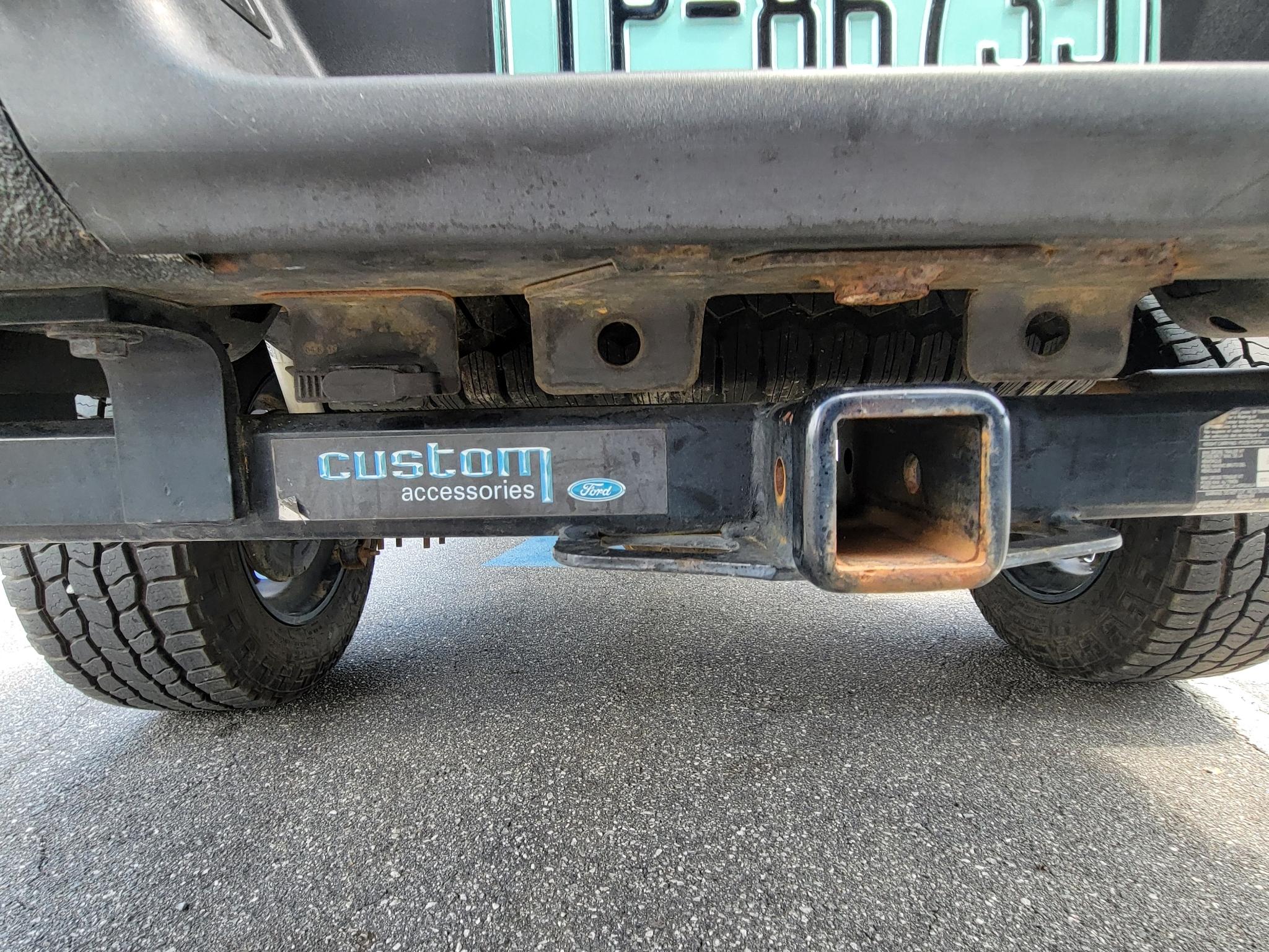 Ford F-150 4WD SuperCrew 145" XL 2016