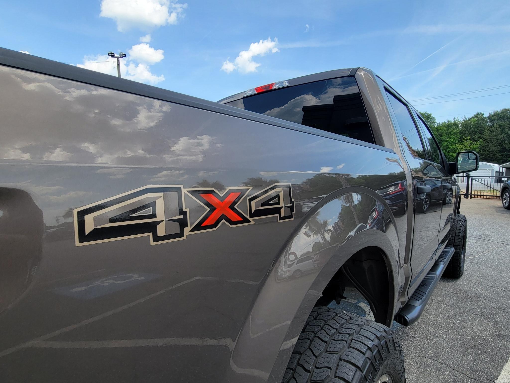 Ford F-150 4WD SuperCrew 145" XL 2016