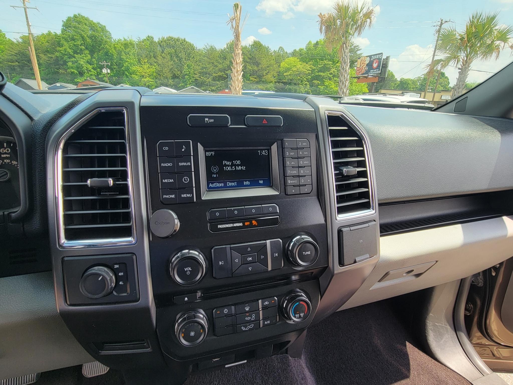 Ford F-150 4WD SuperCrew 145" XL 2016