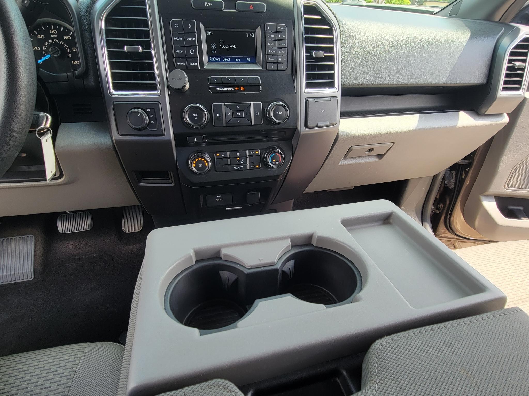 Ford F-150 4WD SuperCrew 145" XL 2016