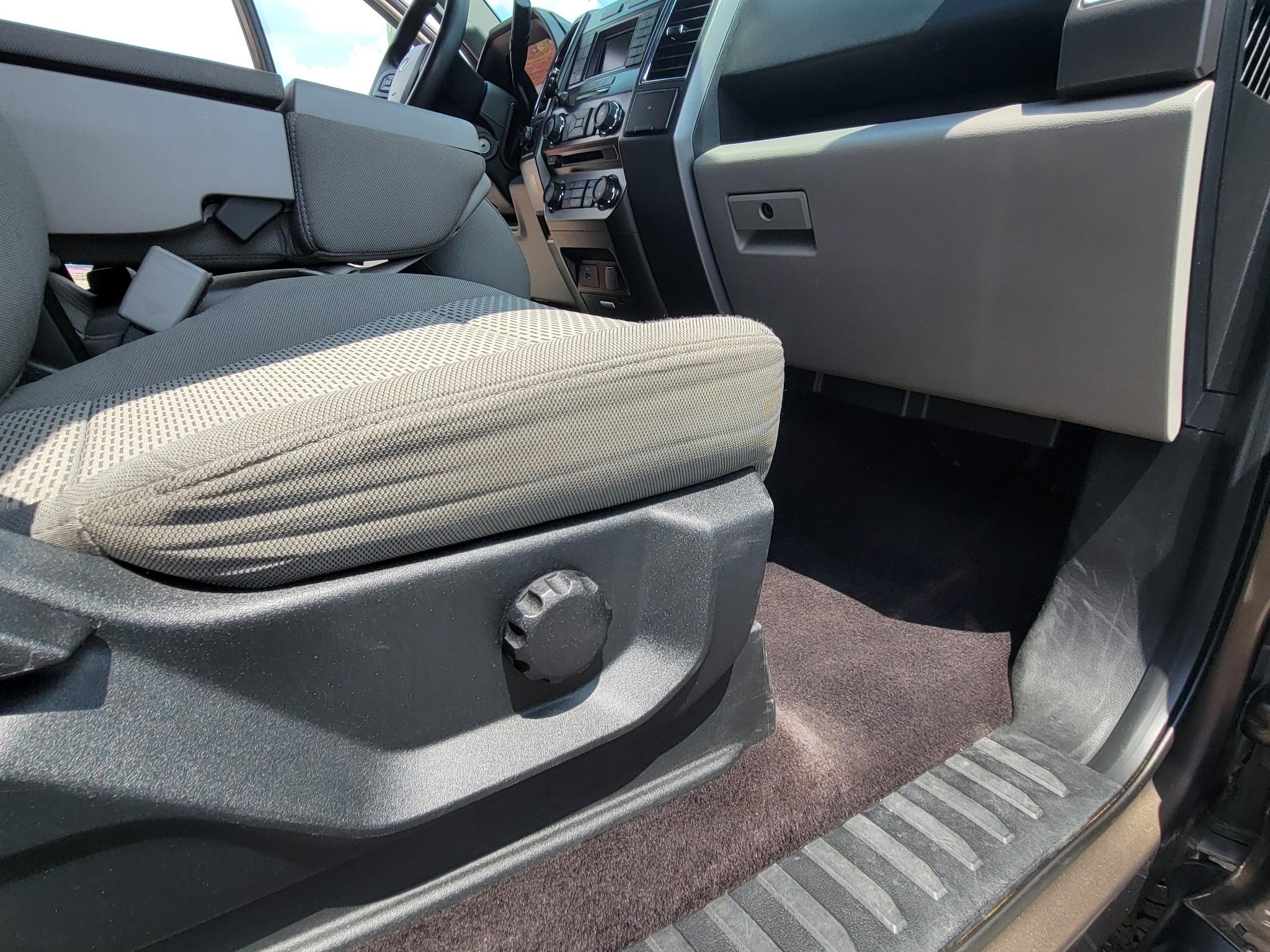 Ford F-150 4WD SuperCrew 145" XL 2016