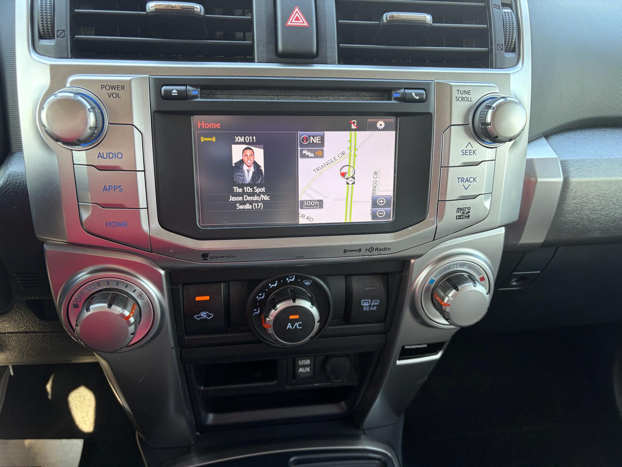 Toyota 4Runner SR5 Premium 2WD (Natl) 2017