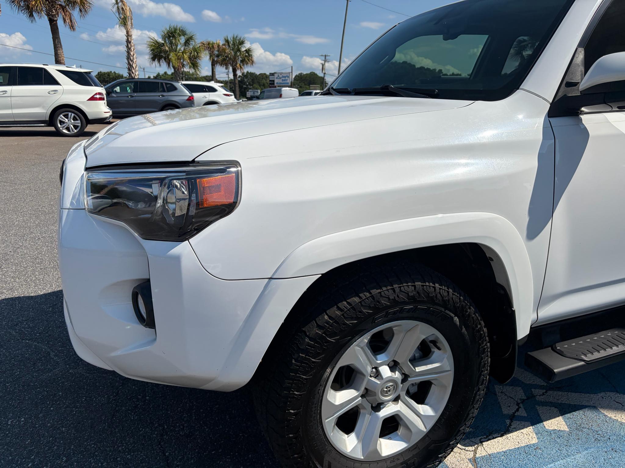 Toyota 4Runner SR5 Premium 2WD (Natl) 2017