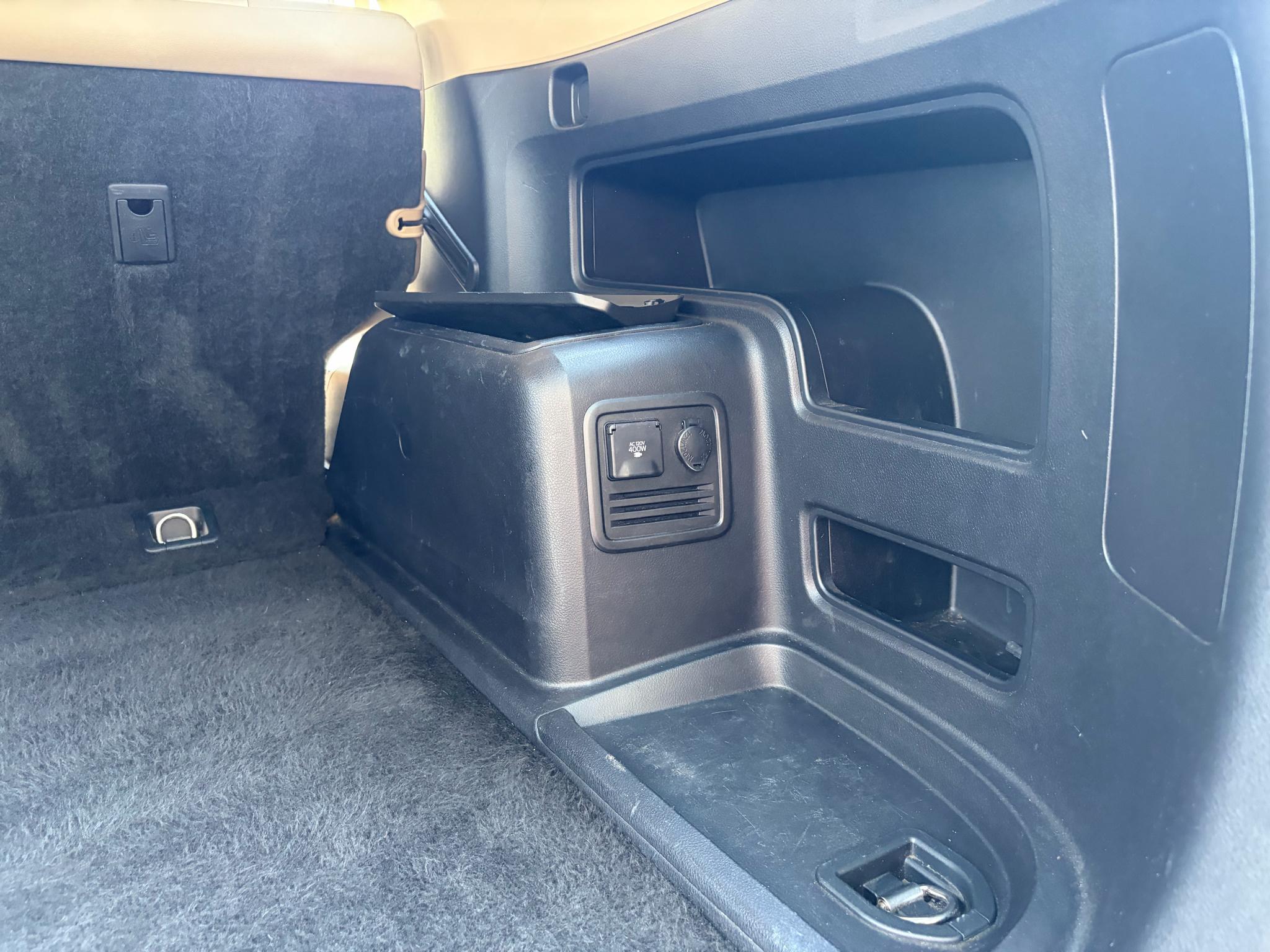 Toyota 4Runner SR5 Premium 2WD (Natl) 2017
