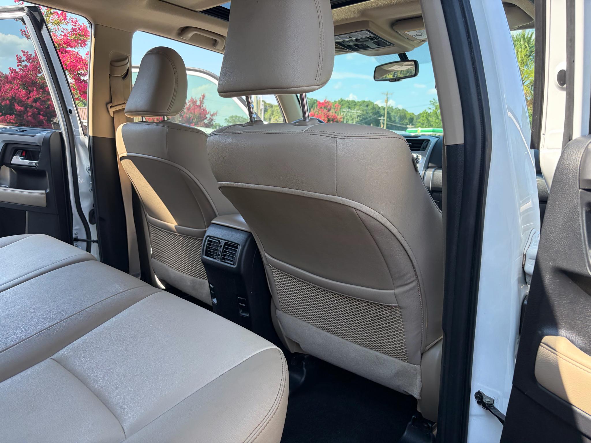 Toyota 4Runner SR5 Premium 2WD (Natl) 2017