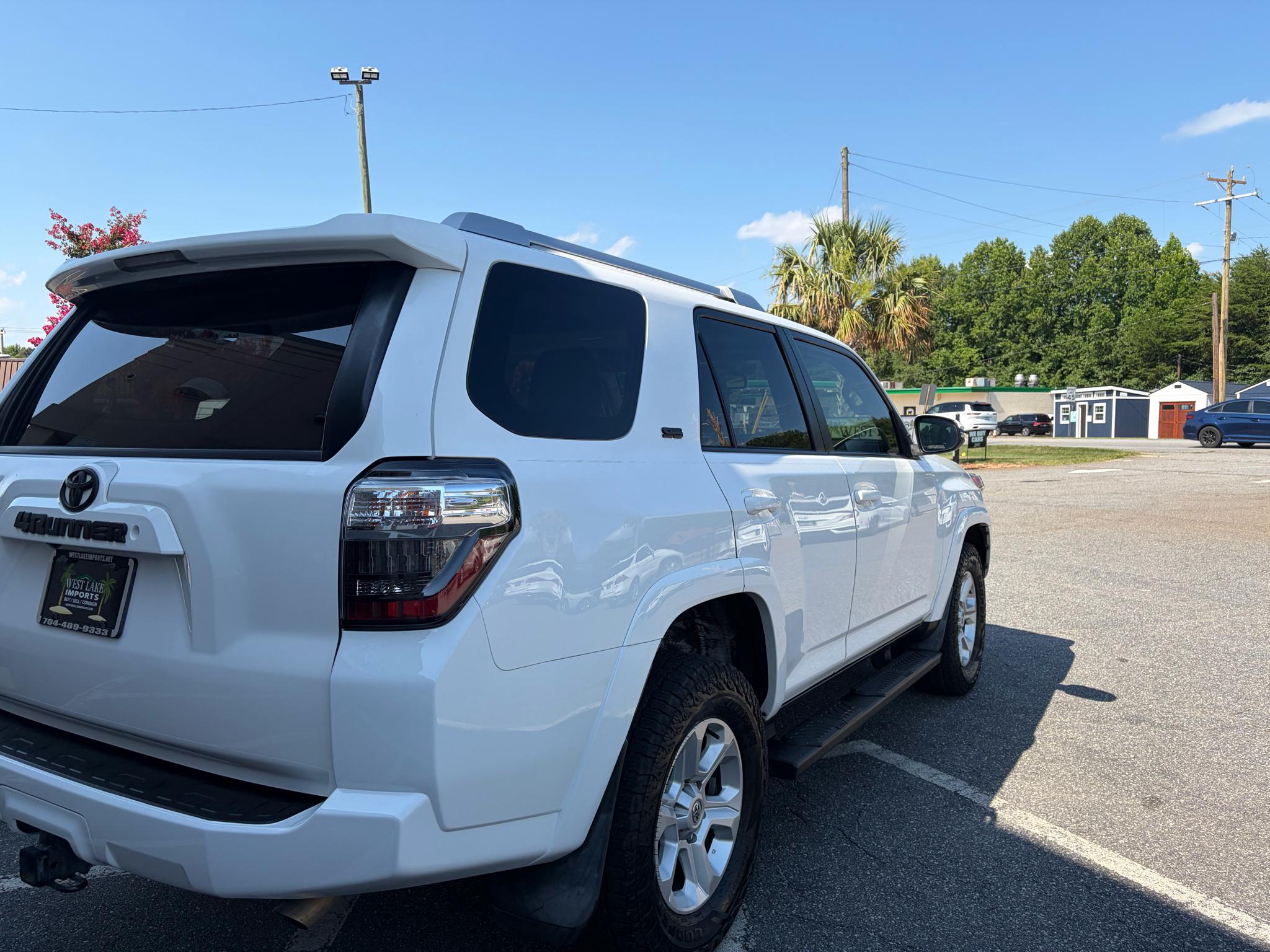 Toyota 4Runner SR5 Premium 2WD (Natl) 2017