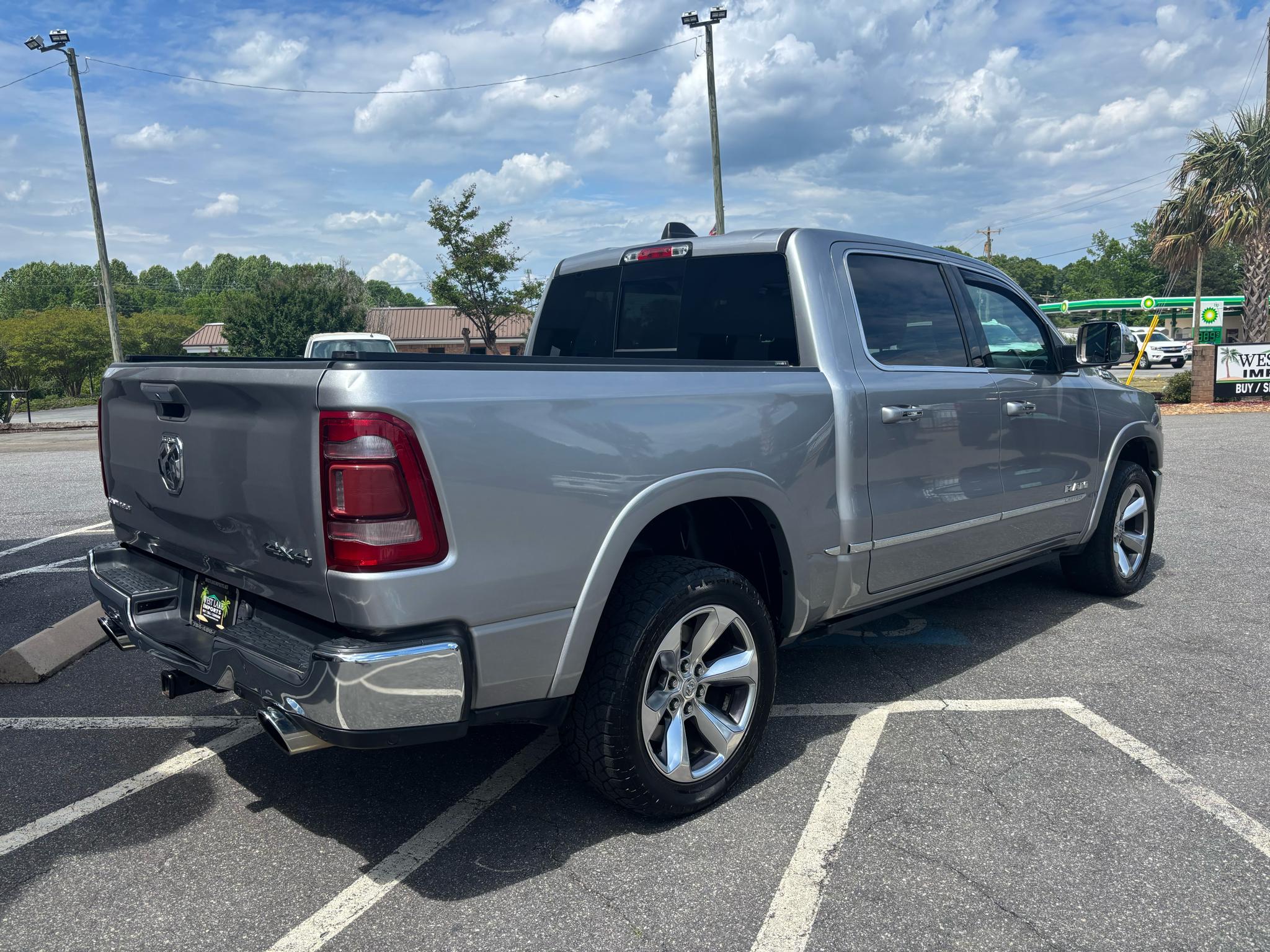 RAM 1500 Limited 4x4 Crew Cab 5'7" Box 2019