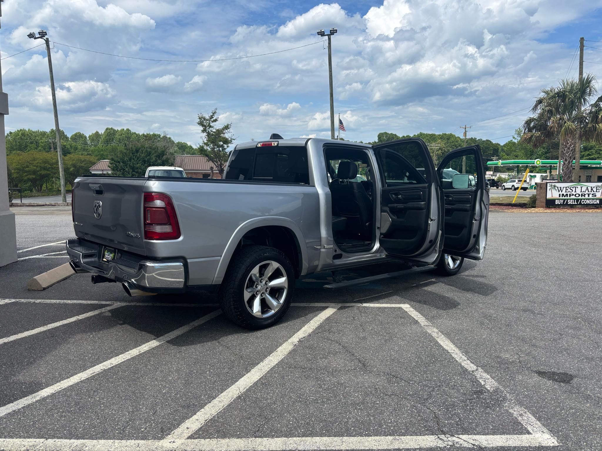 RAM 1500 Limited 4x4 Crew Cab 5'7" Box 2019