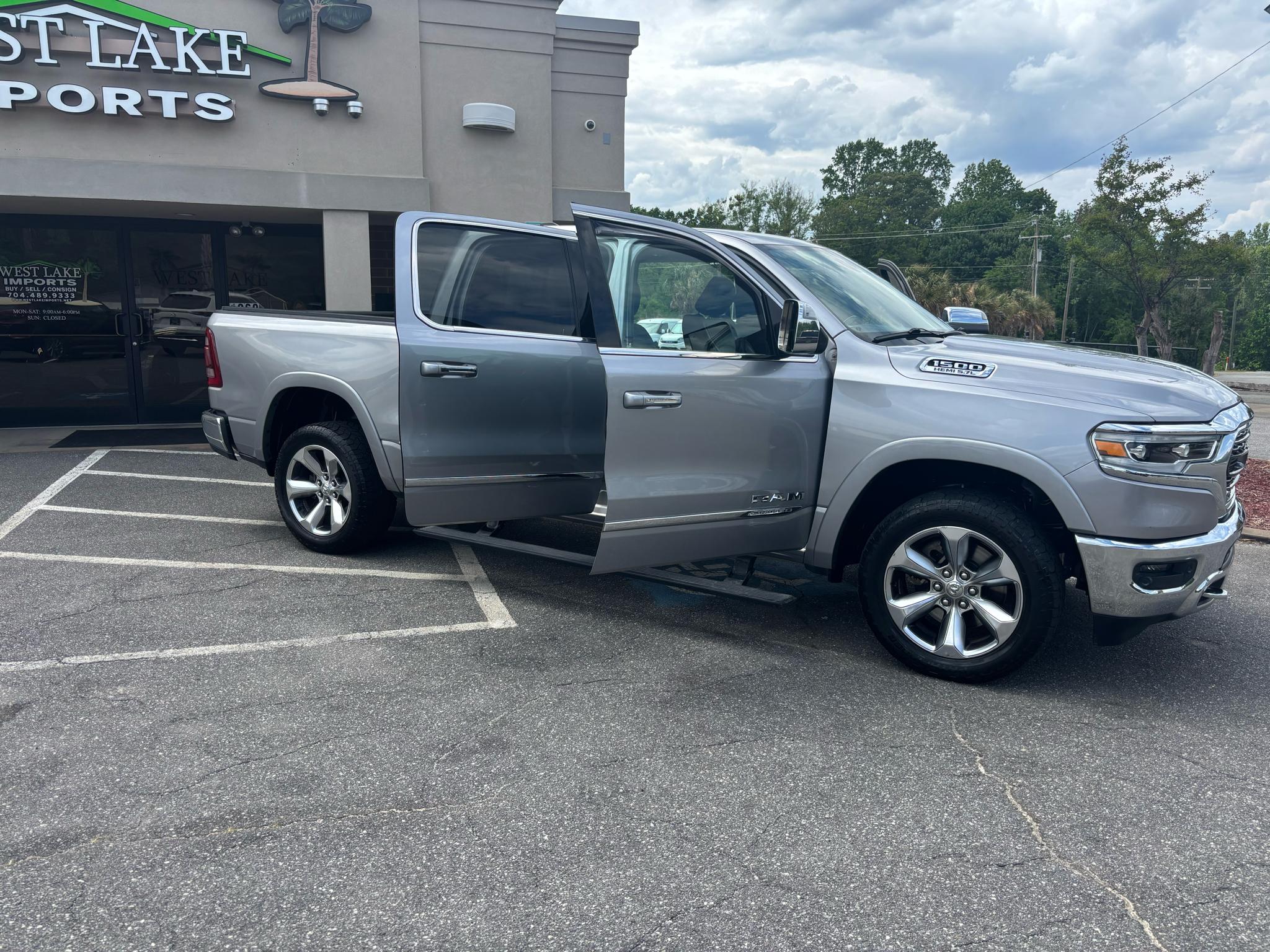 RAM 1500 Limited 4x4 Crew Cab 5'7" Box 2019