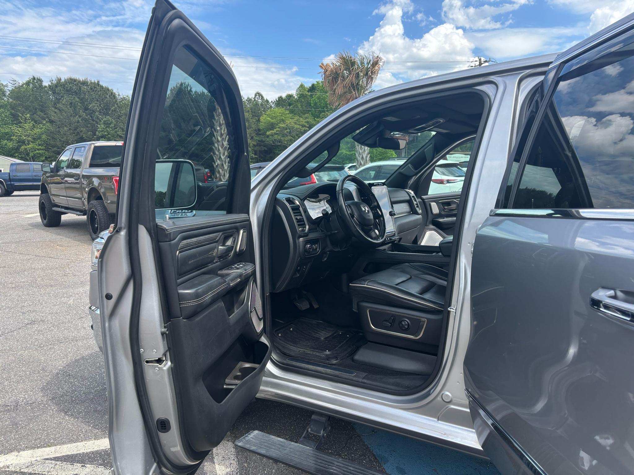 RAM 1500 Limited 4x4 Crew Cab 5'7" Box 2019