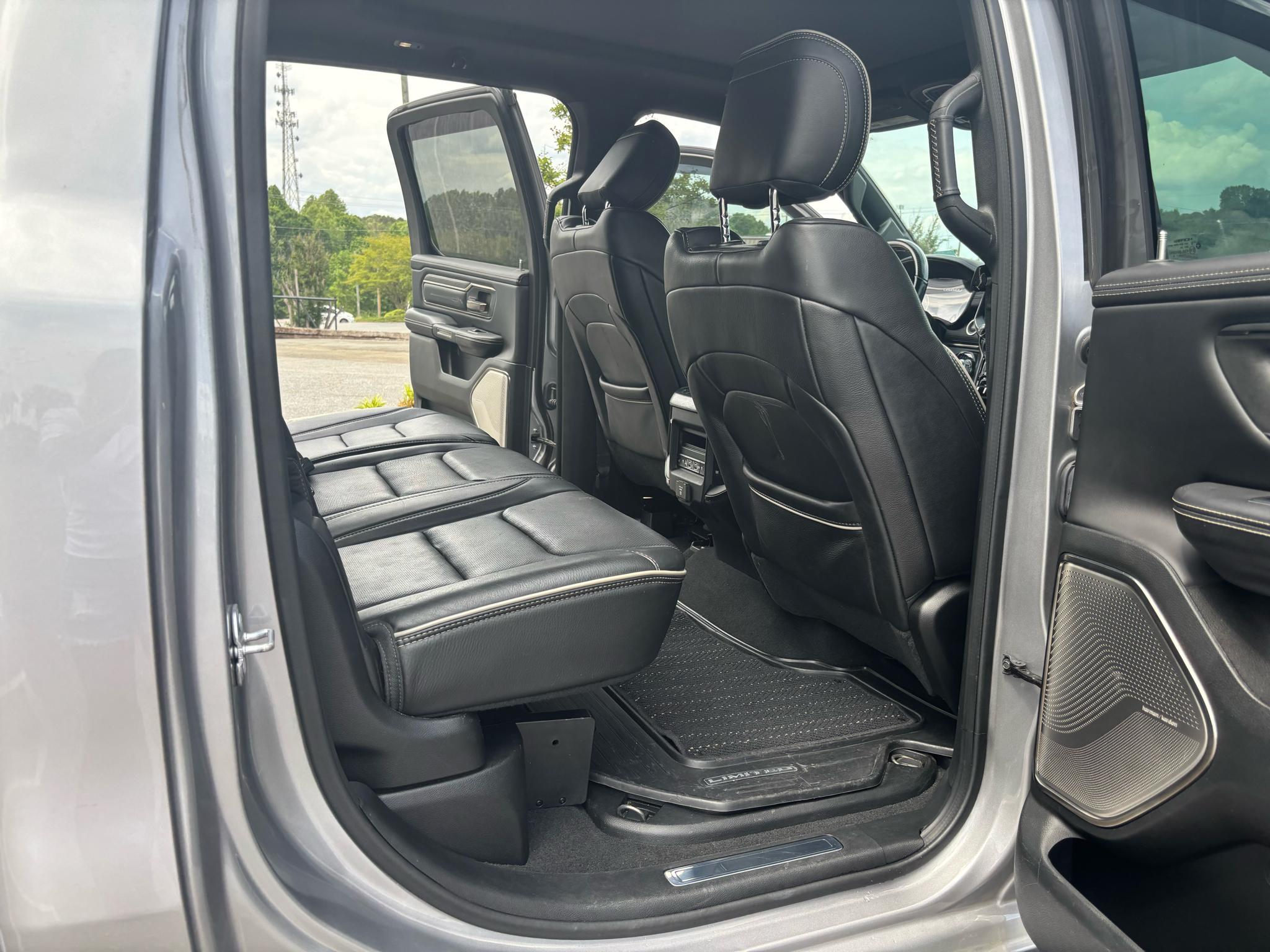 RAM 1500 Limited 4x4 Crew Cab 5'7" Box 2019