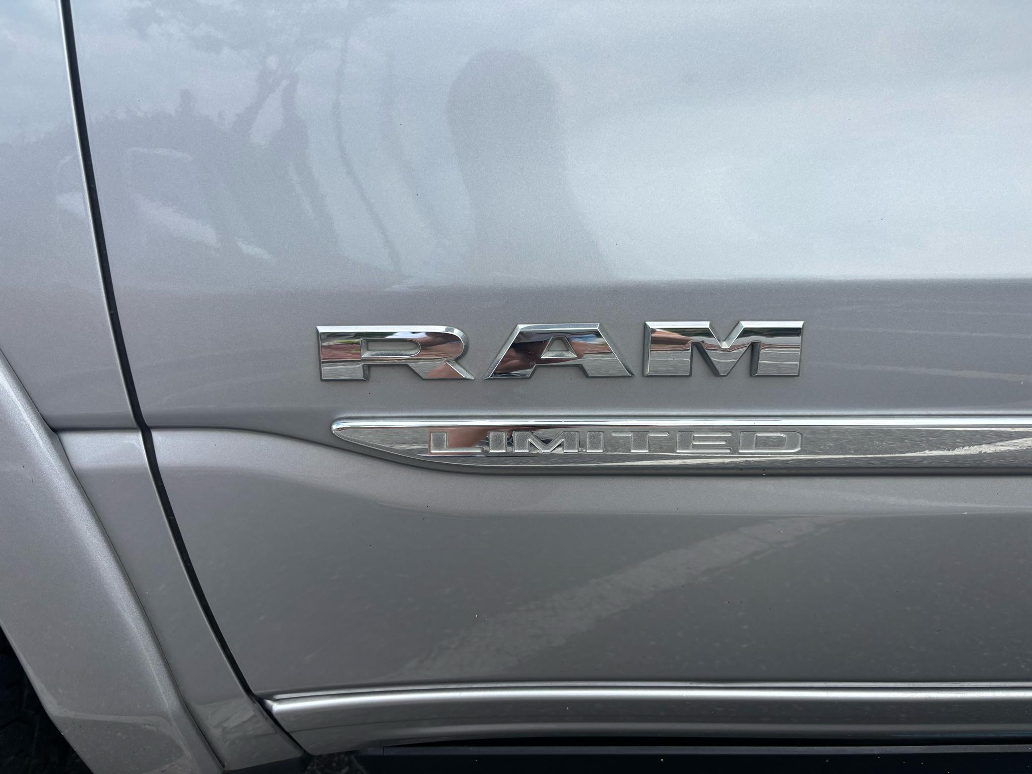 RAM 1500 Limited 4x4 Crew Cab 5'7" Box 2019