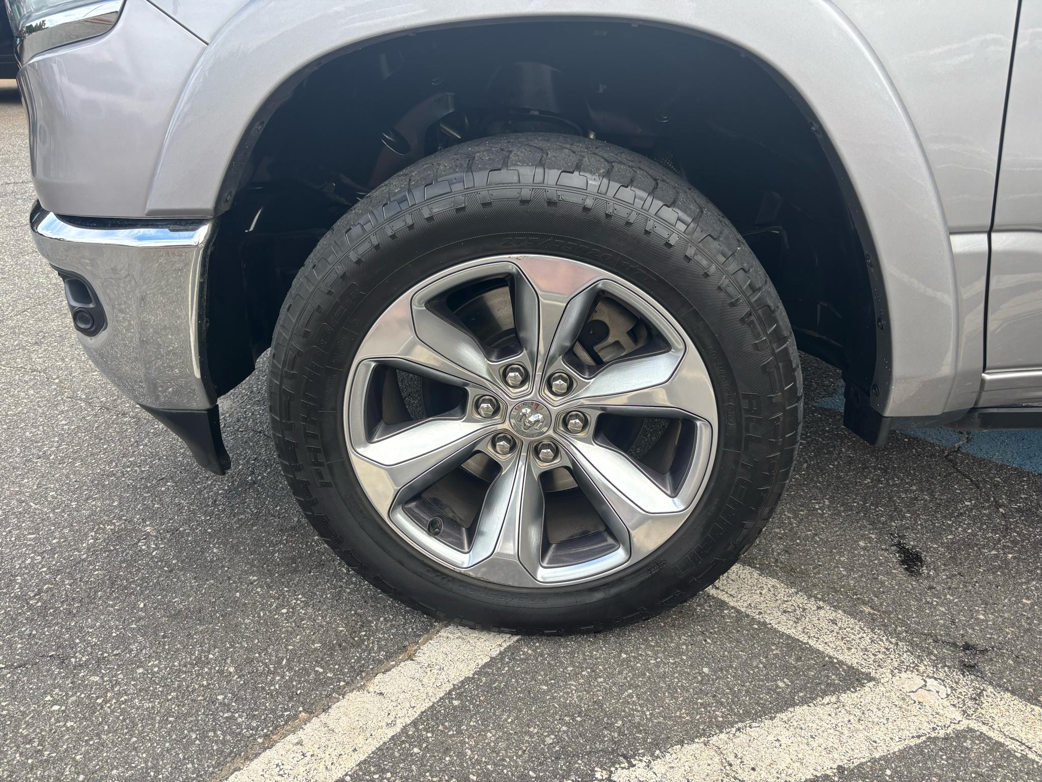 RAM 1500 Limited 4x4 Crew Cab 5'7" Box 2019