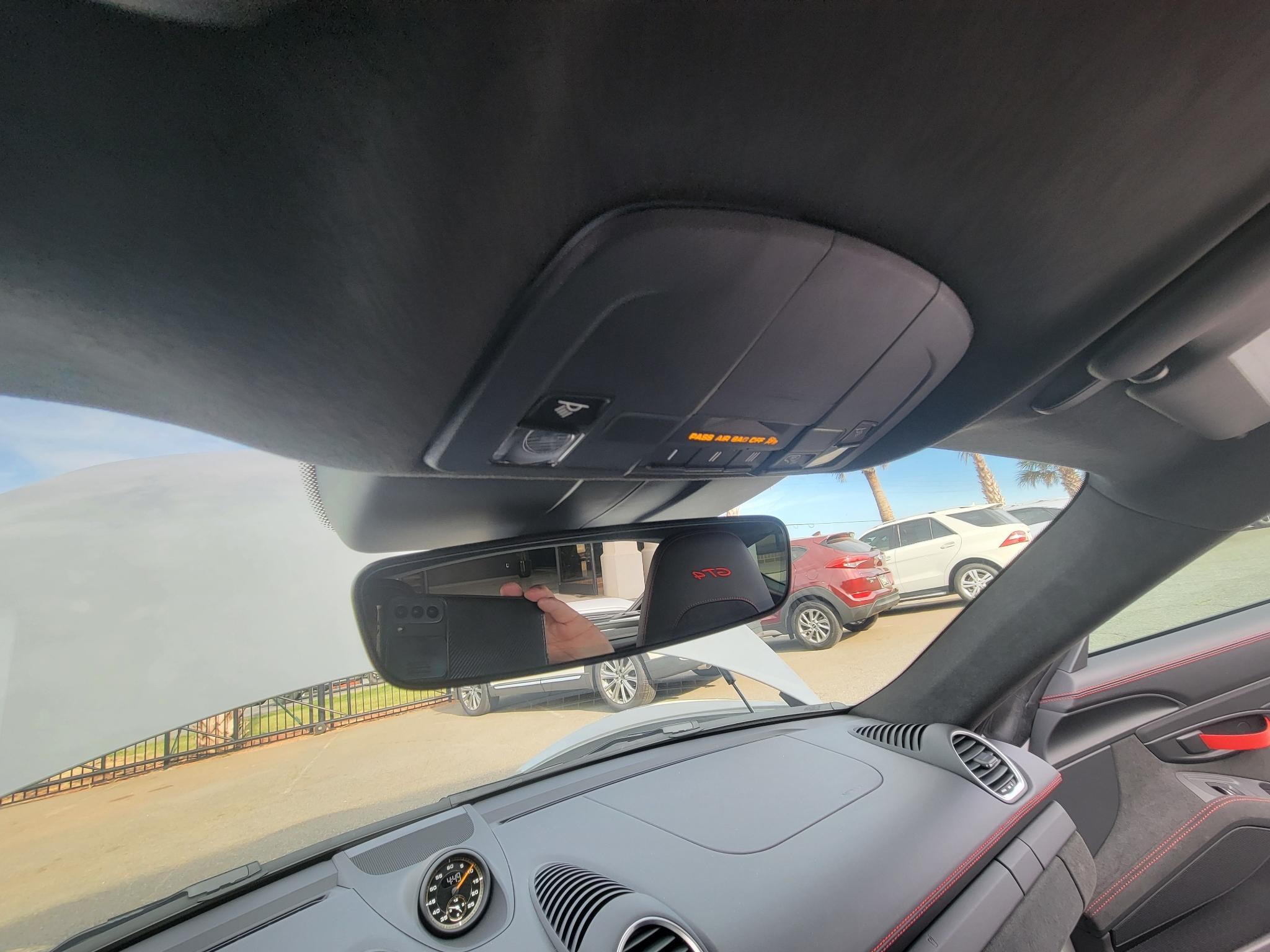 Porsche 718 Cayman GT4 Coupe 2022