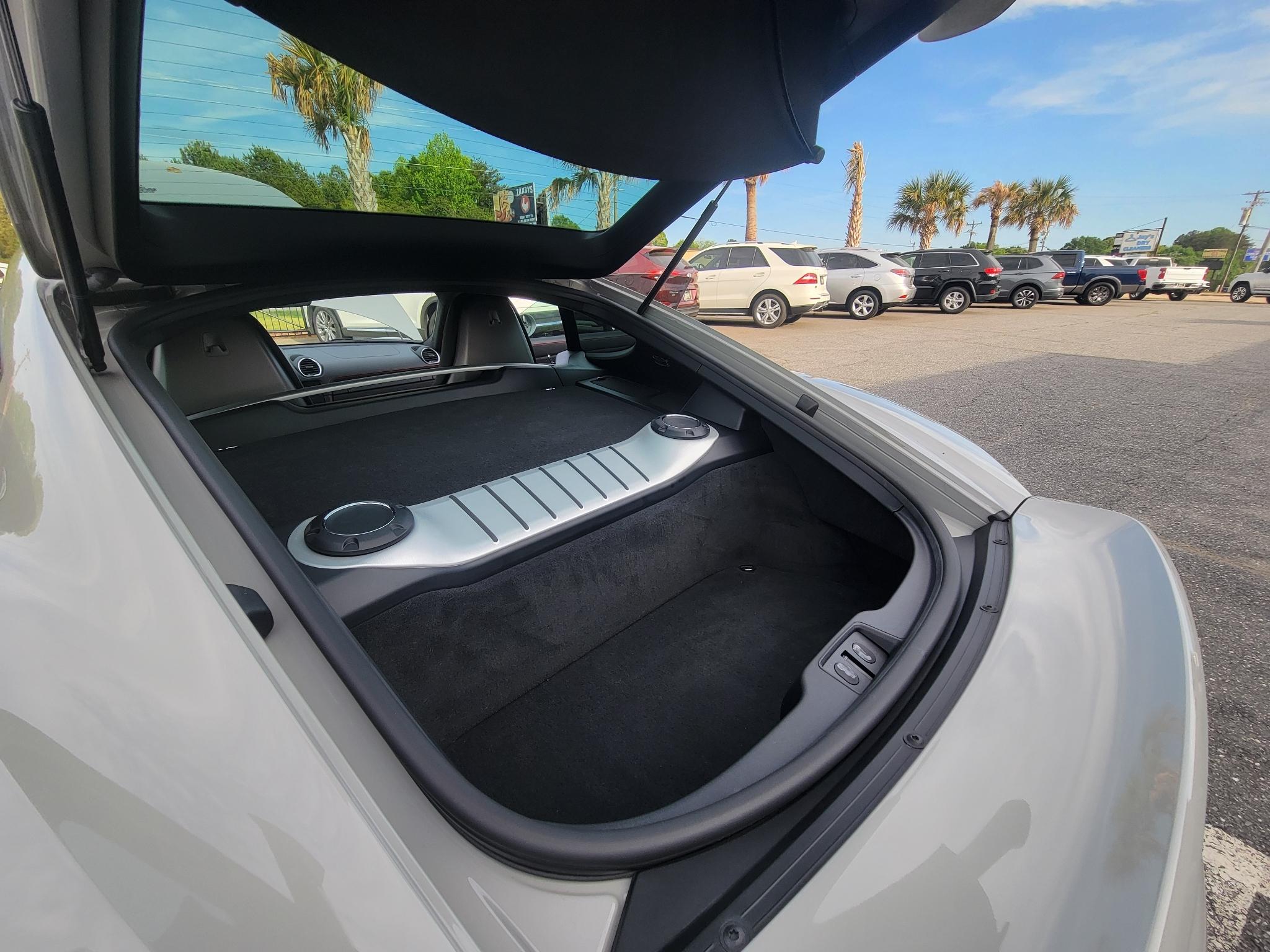 Porsche 718 Cayman GT4 Coupe 2022