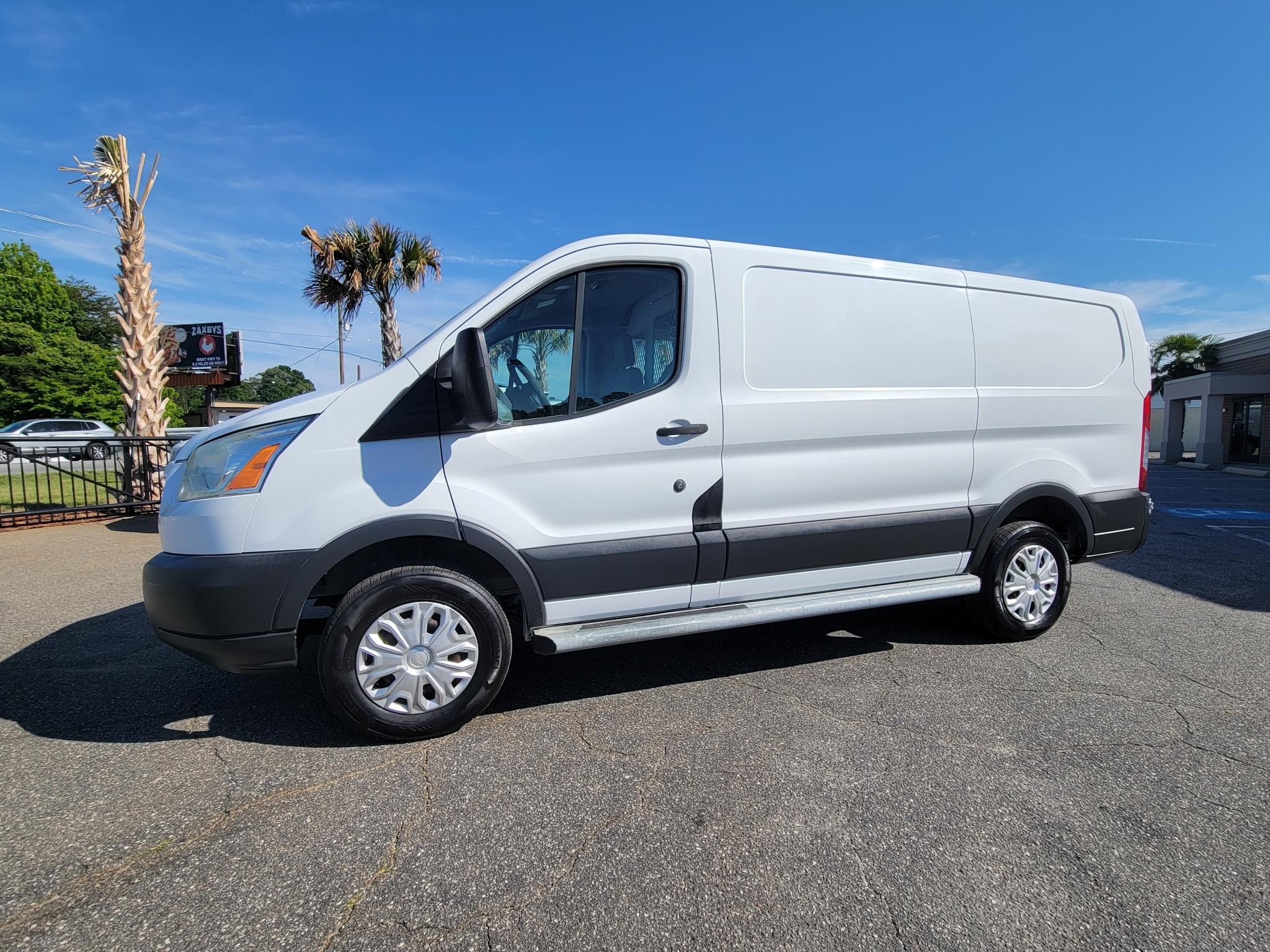 Ford Transit Cargo Van T-250 130" Low Rf 9000 GVWR Swing-Out RH Dr 2015