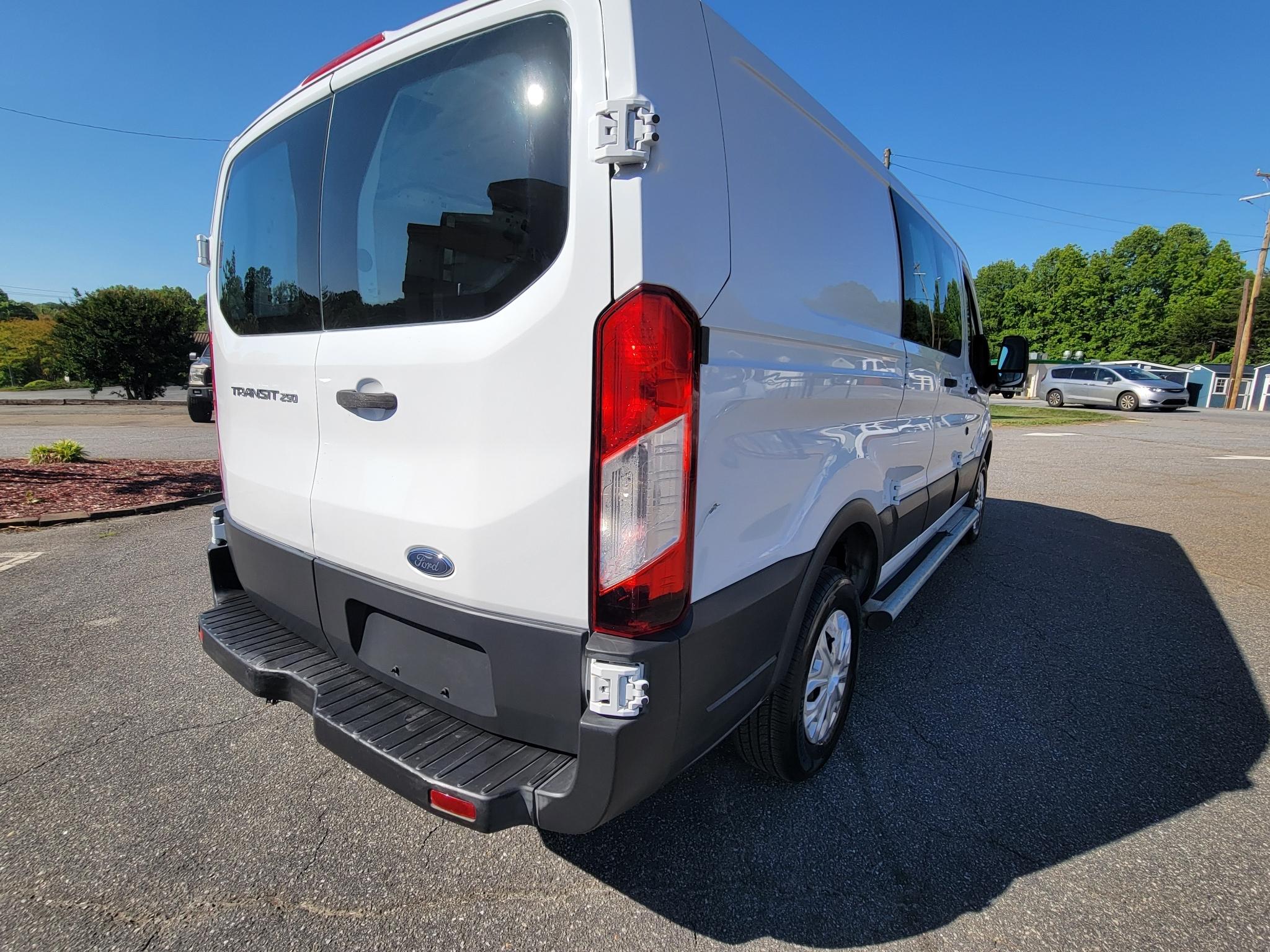 Ford Transit Cargo Van T-250 130" Low Rf 9000 GVWR Swing-Out RH Dr 2015
