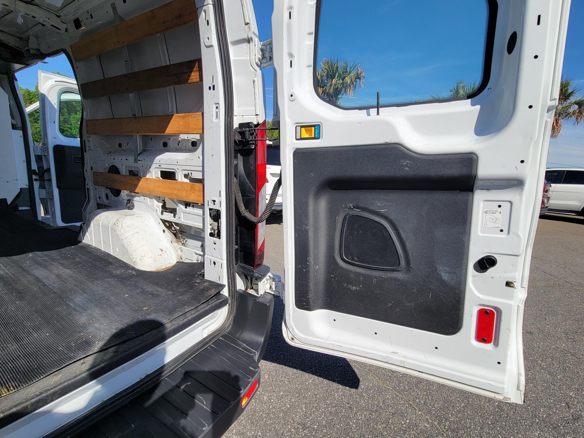 Ford Transit Cargo Van T-250 130" Low Rf 9000 GVWR Swing-Out RH Dr 2015