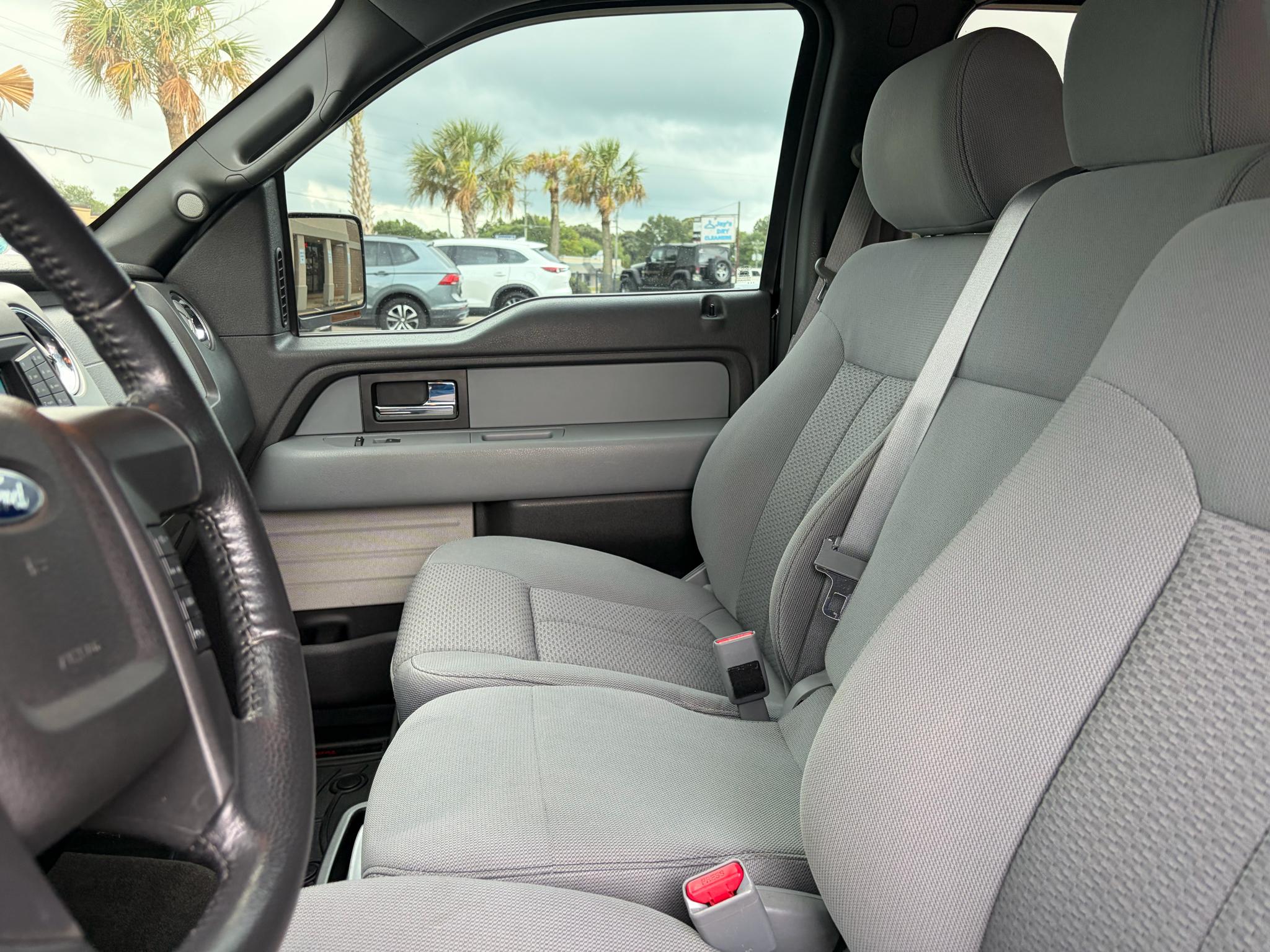 Ford F-150 4WD SuperCrew 145" Limited 2013