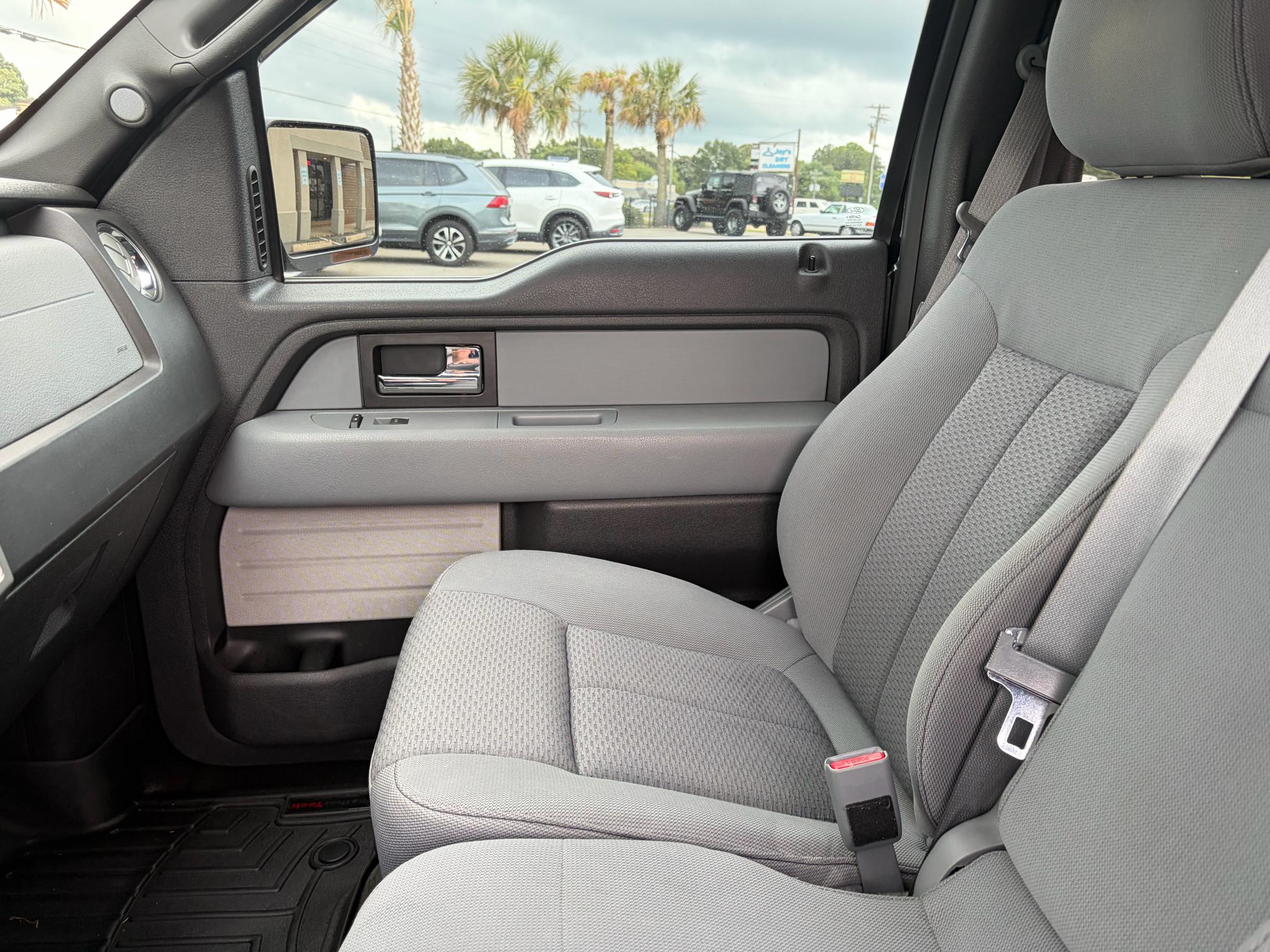 Ford F-150 4WD SuperCrew 145" Limited 2013