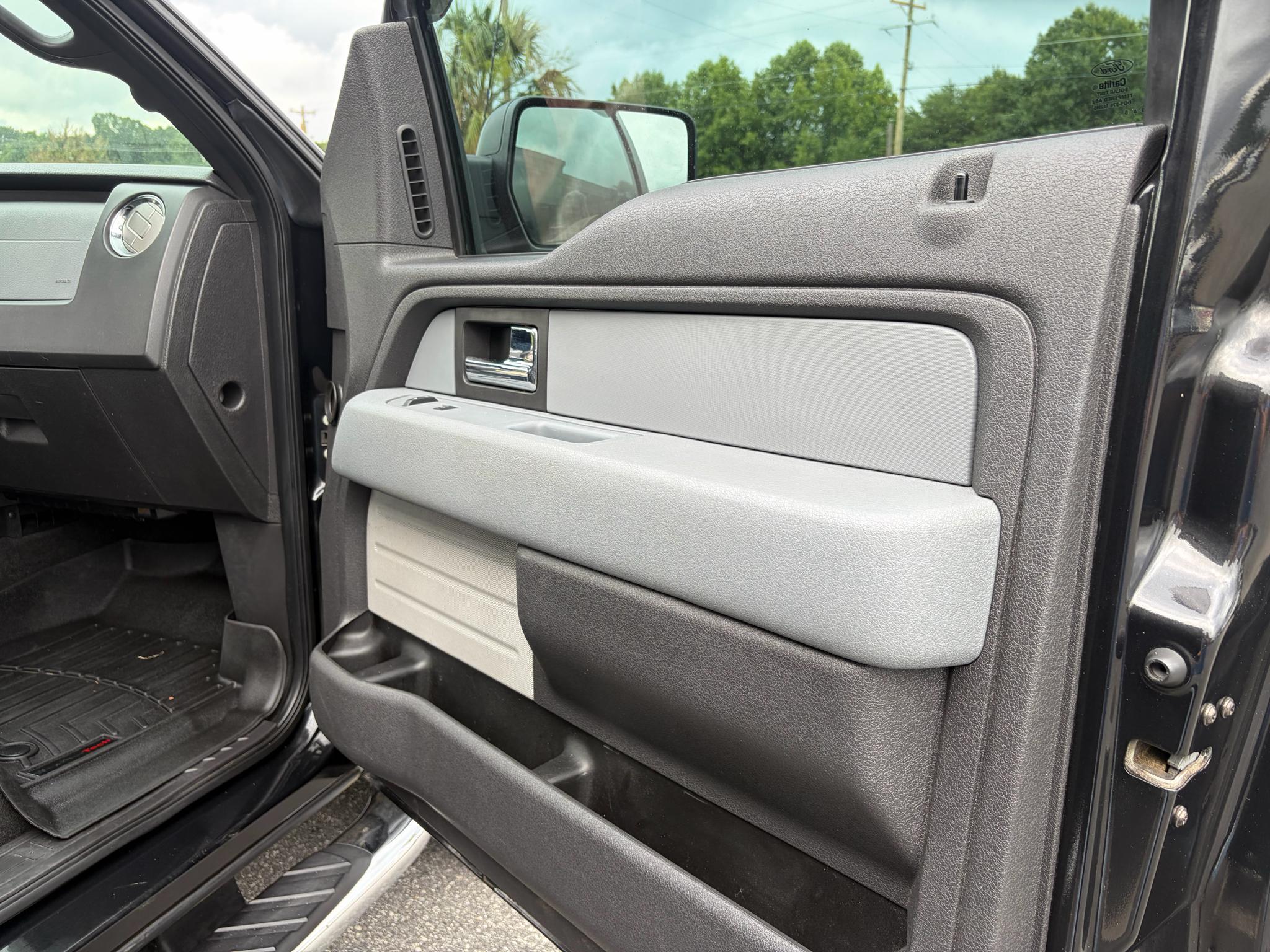 Ford F-150 4WD SuperCrew 145" Limited 2013