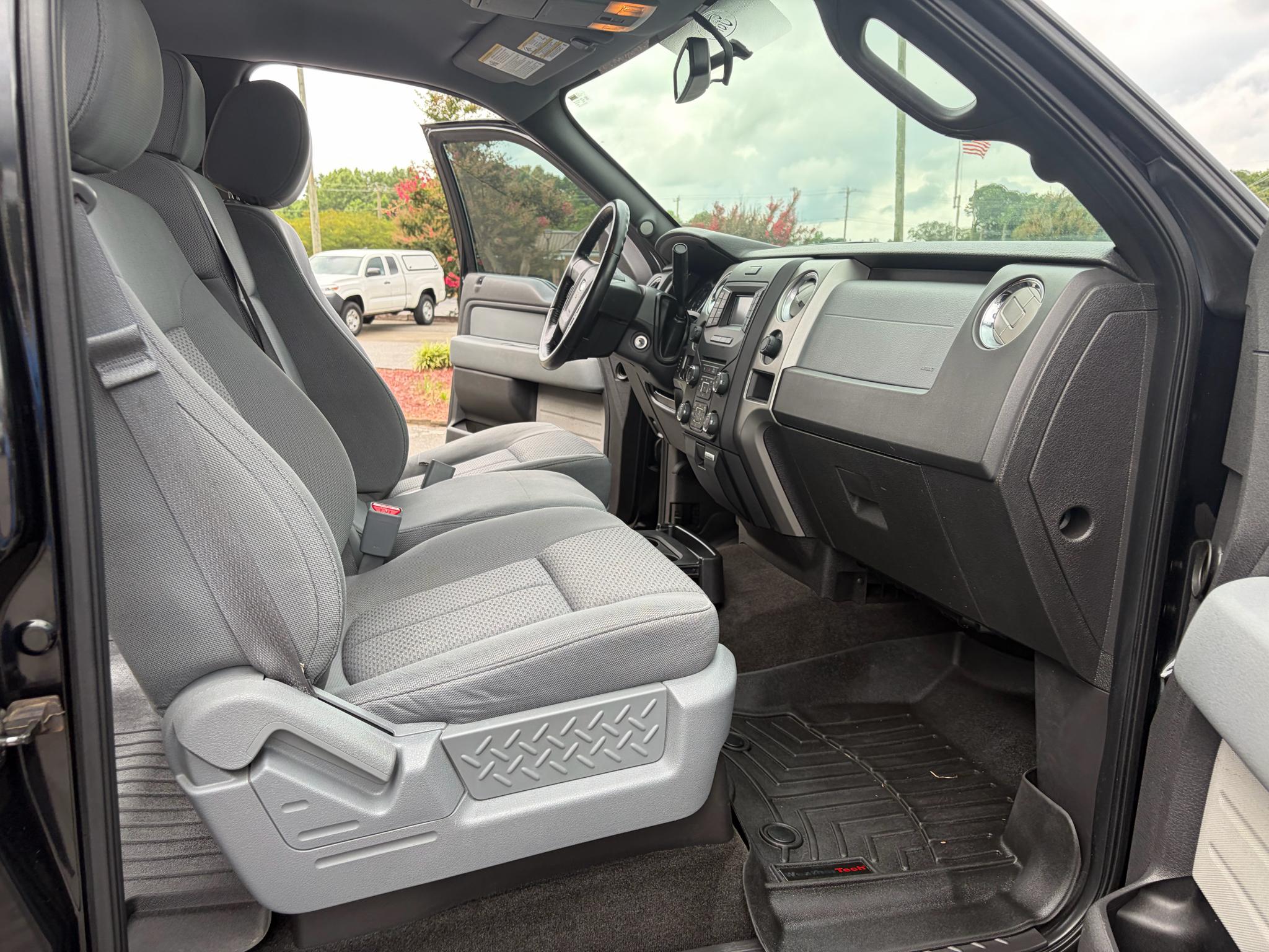 Ford F-150 4WD SuperCrew 145" Limited 2013