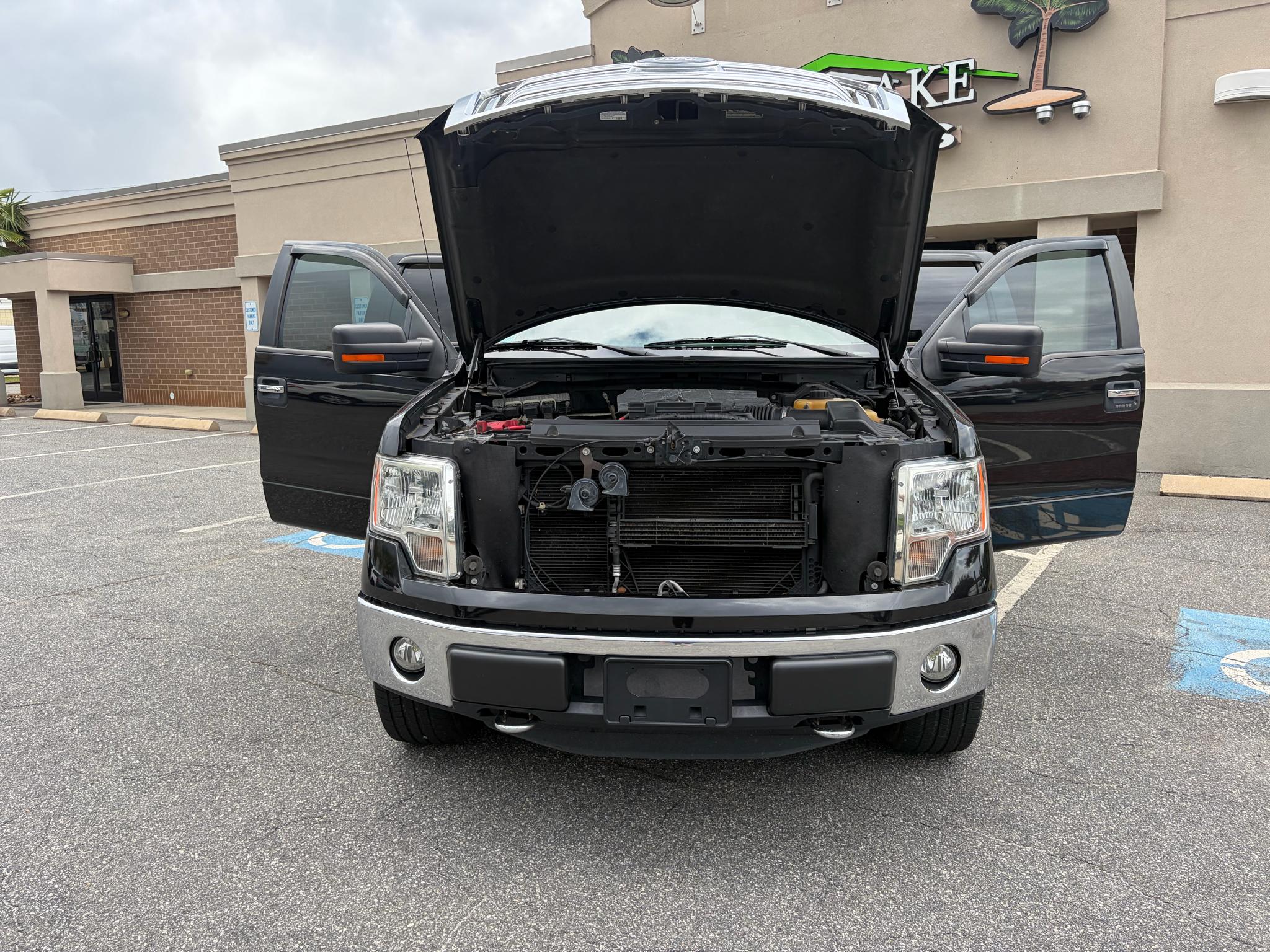 Ford F-150 4WD SuperCrew 145" Limited 2013