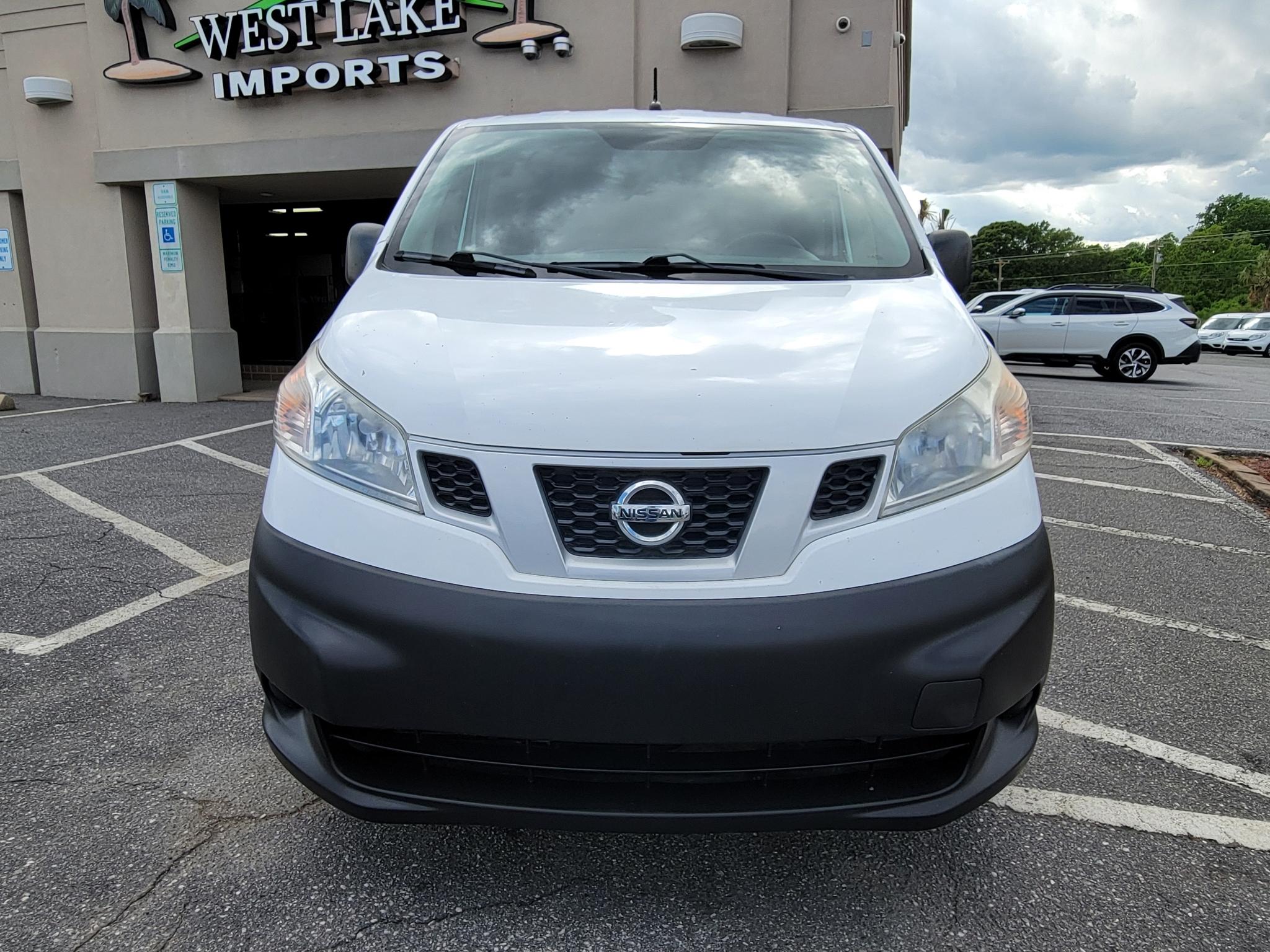Nissan NV200 I4 S 2015