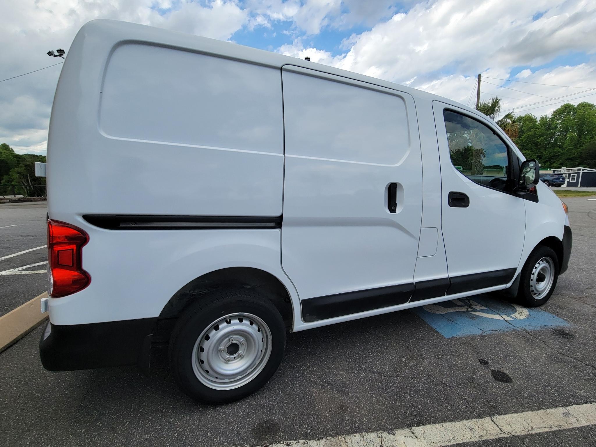 Nissan NV200 I4 S 2015