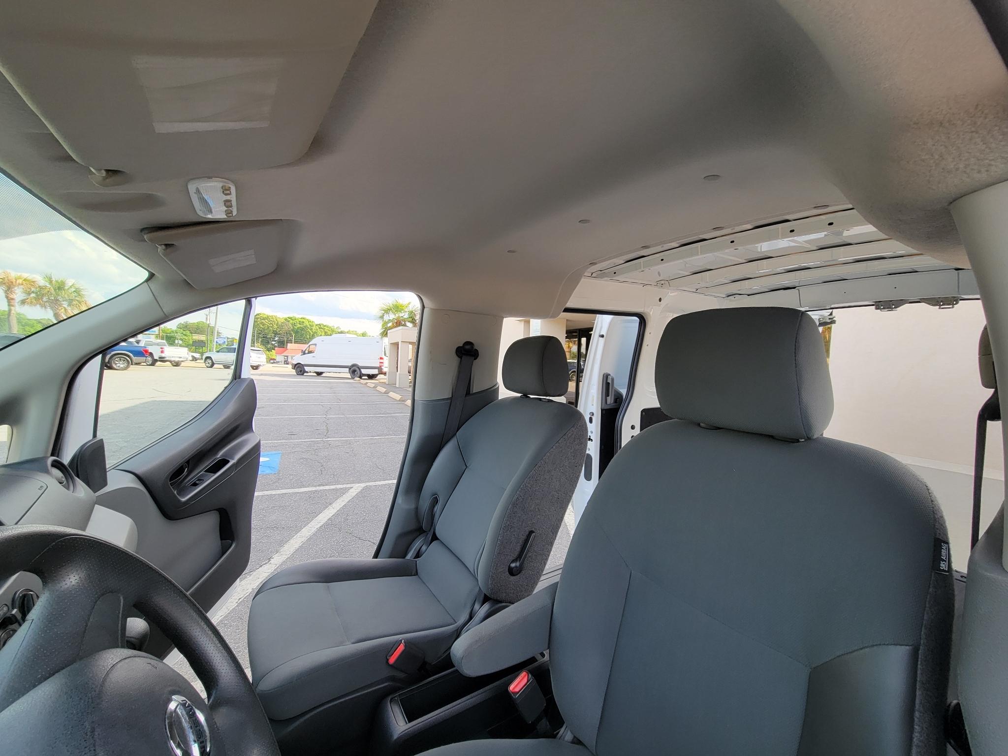Nissan NV200 I4 S 2015