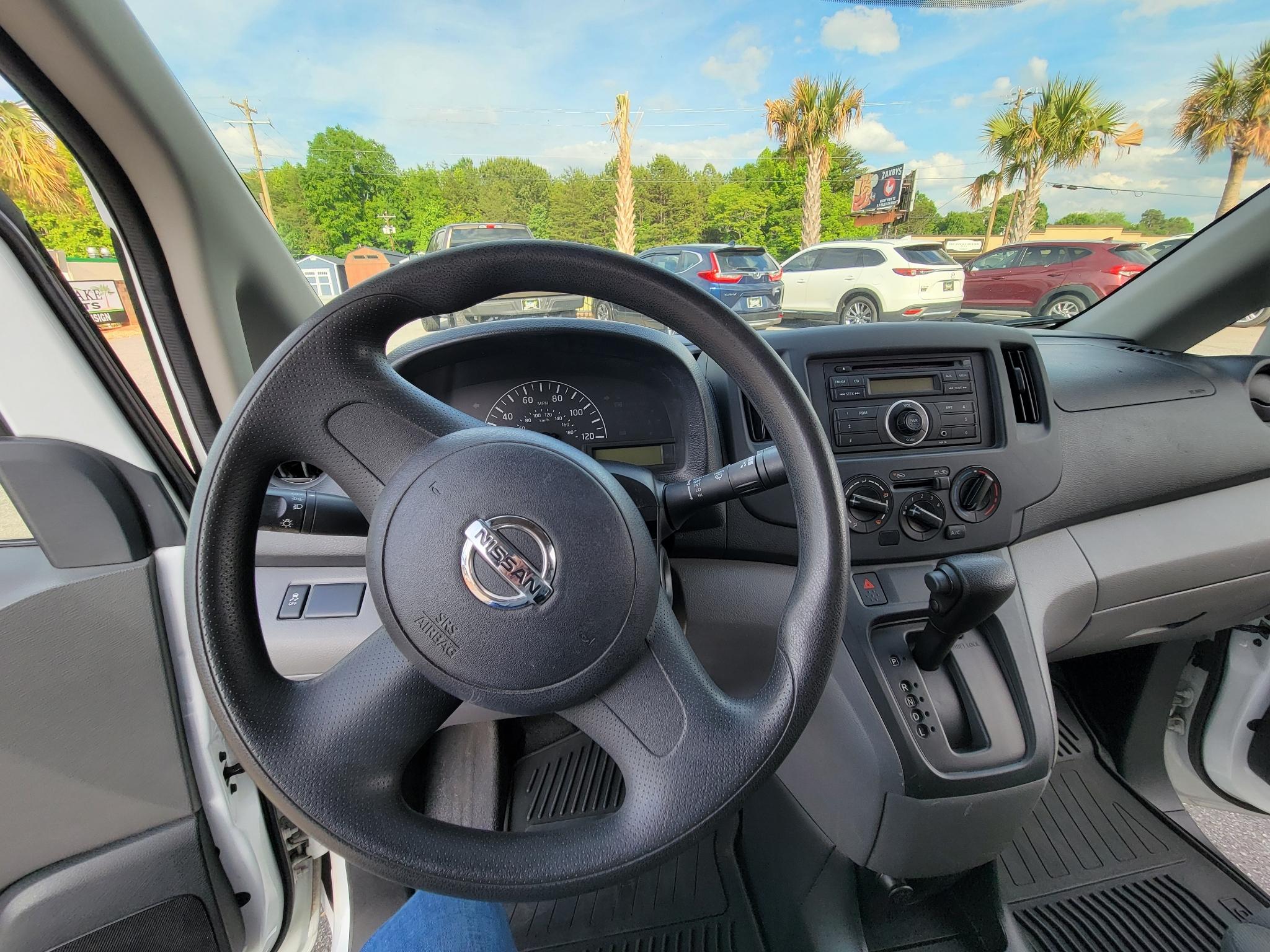 Nissan NV200 I4 S 2015