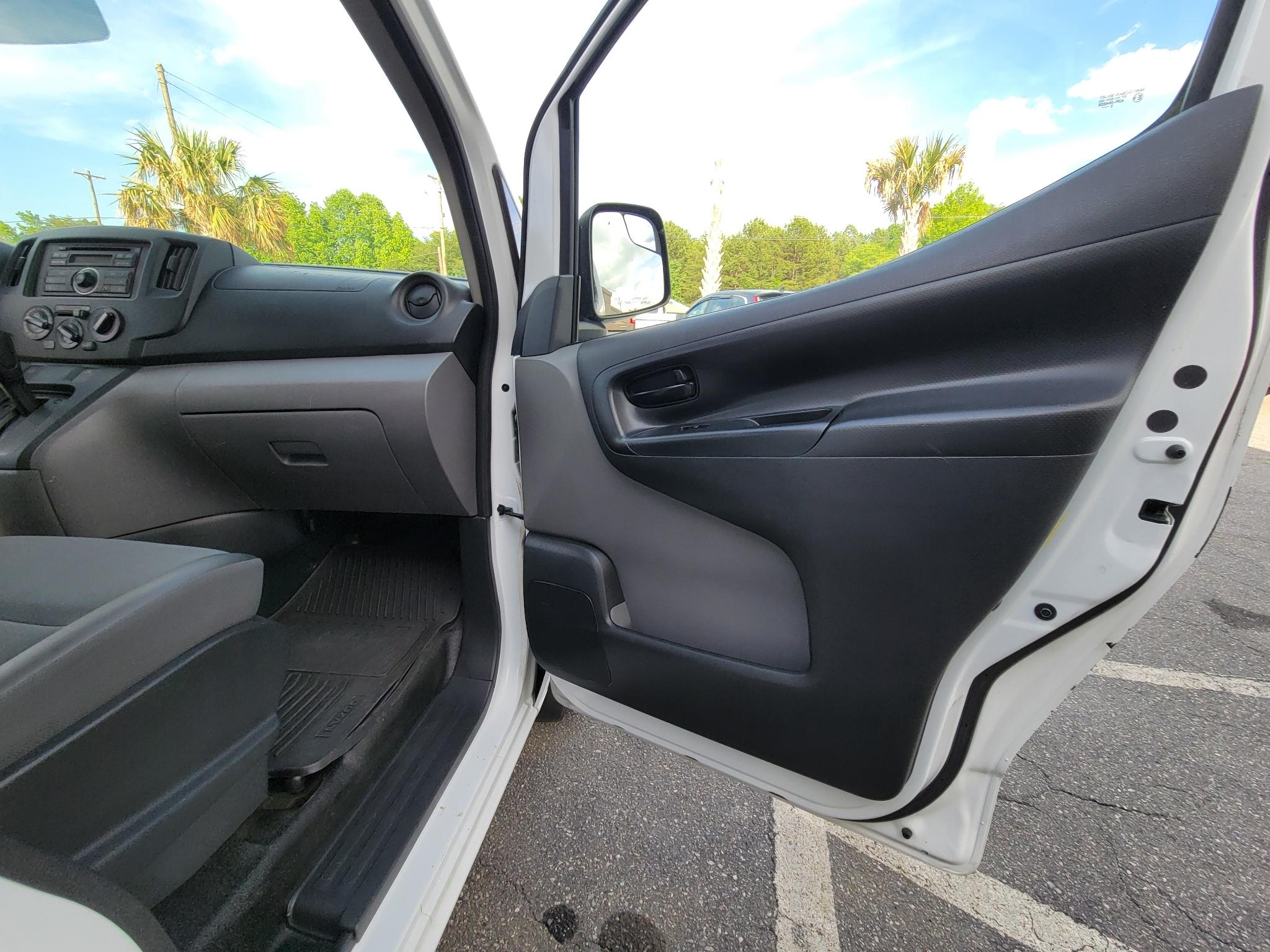 Nissan NV200 I4 S 2015