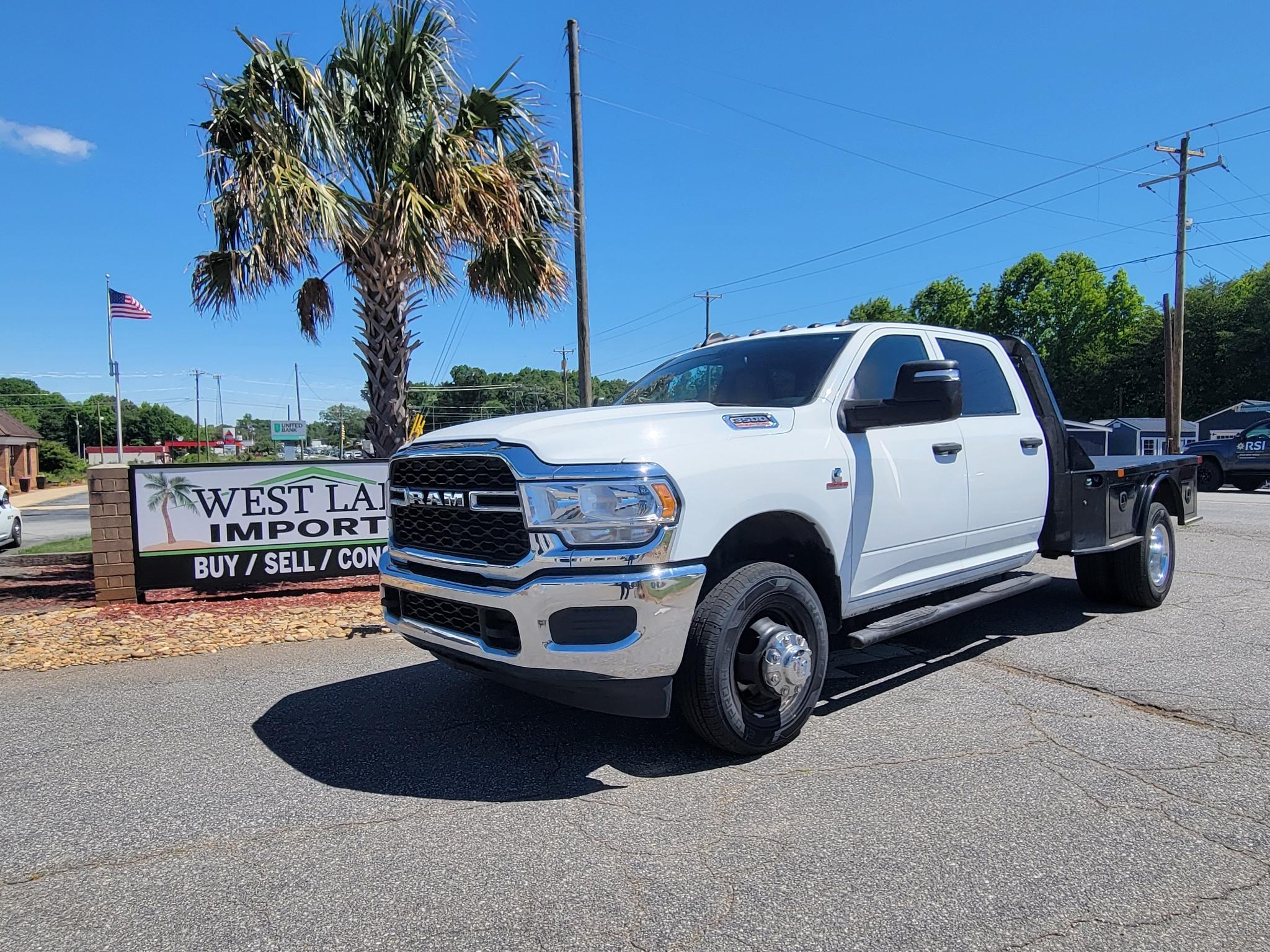2023 RAM 3500 Tradesman 4x4 Crew Cab 8' Box
